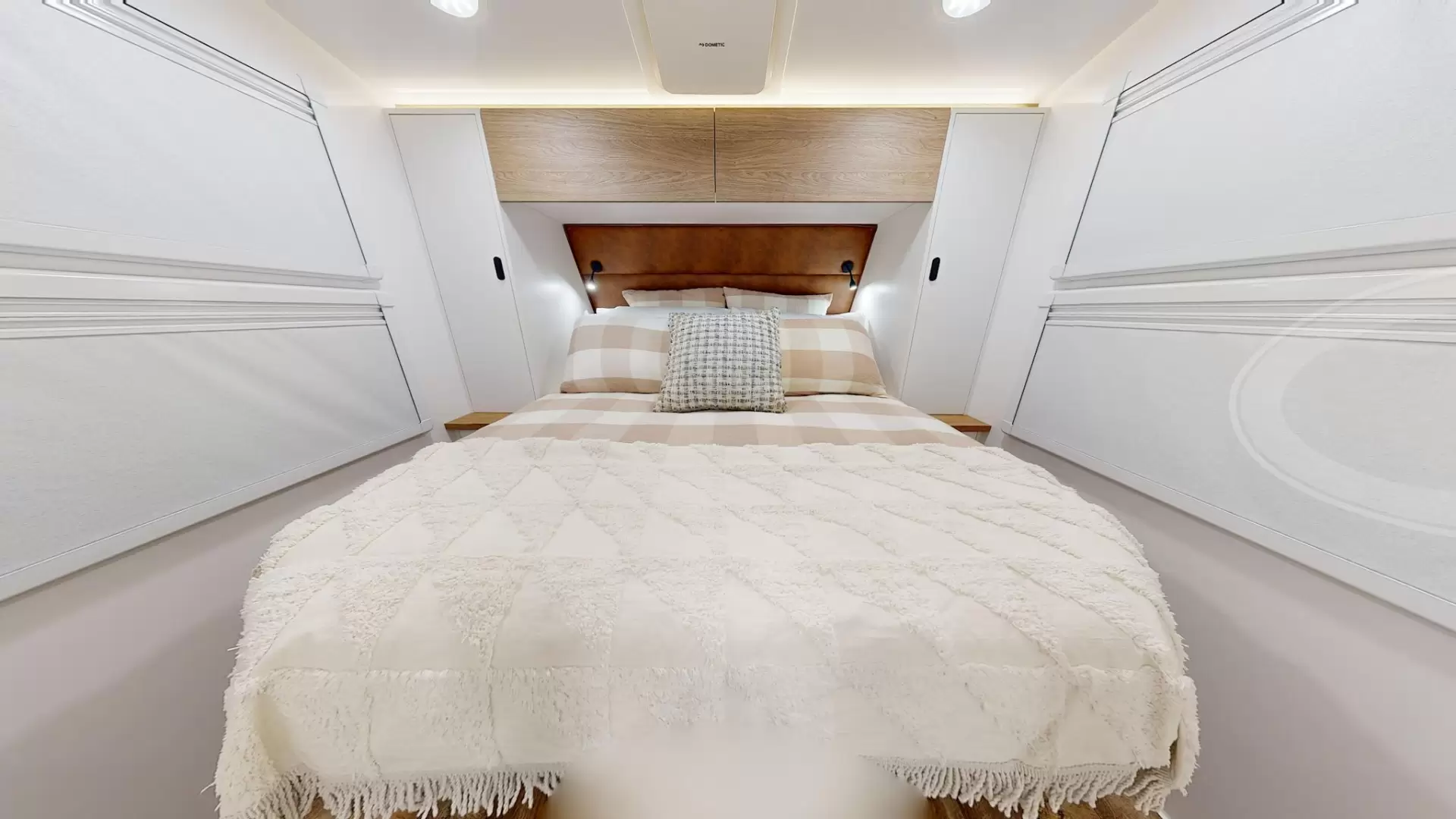NEW 2026 OZVENTURE CARAVANS OV COMPOSITE