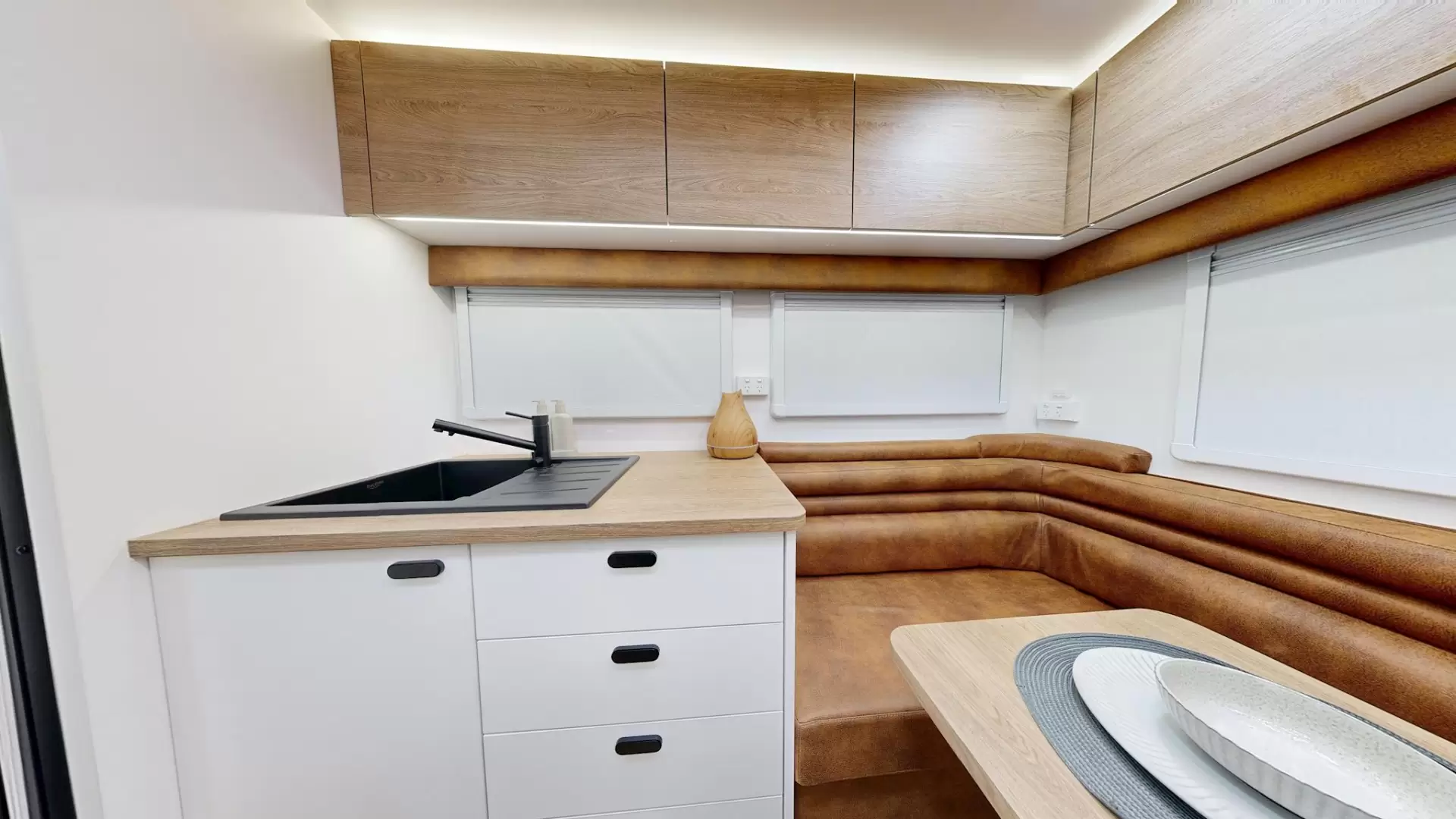 NEW 2026 OZVENTURE CARAVANS OV COMPOSITE