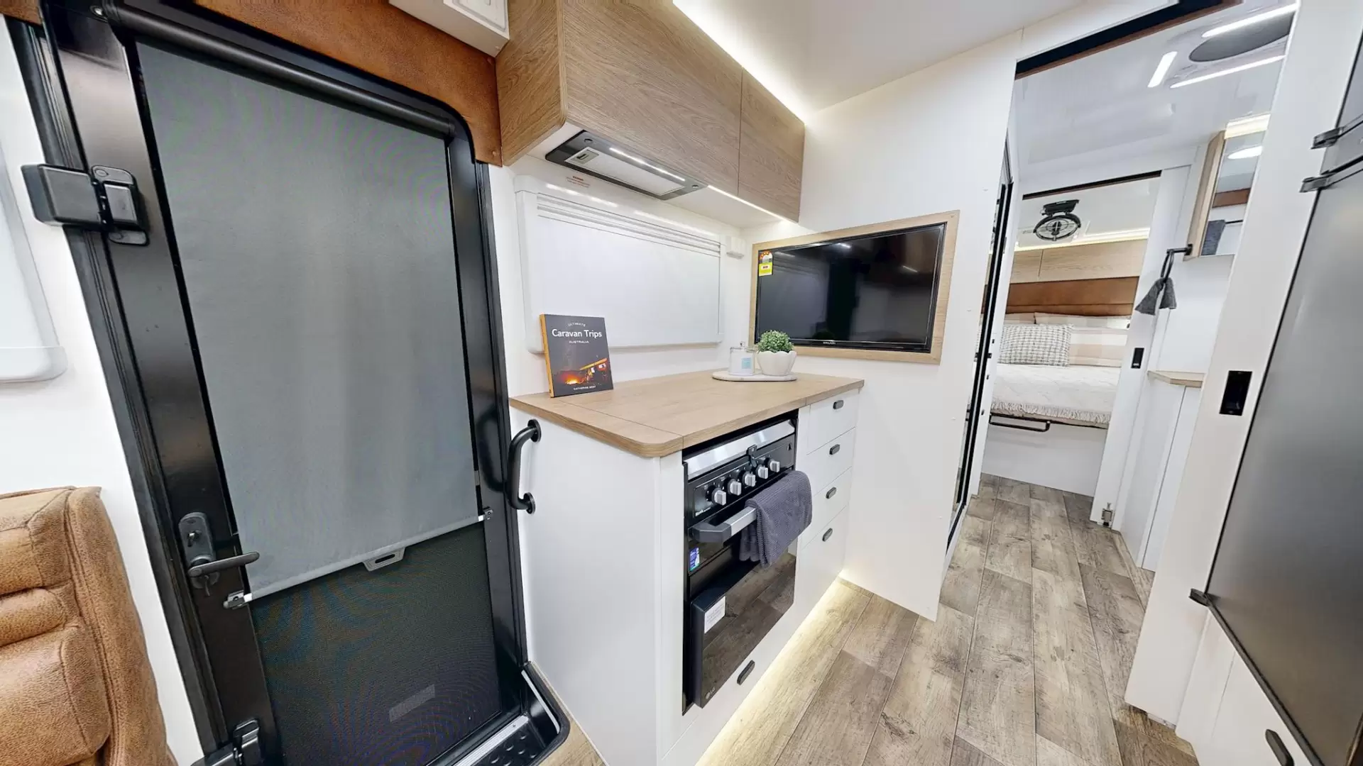 NEW 2026 OZVENTURE CARAVANS OV COMPOSITE