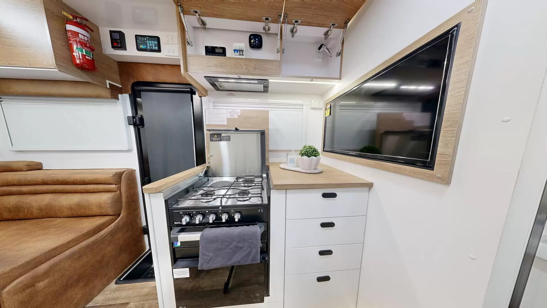 NEW 2026 OZVENTURE CARAVANS OV COMPOSITE