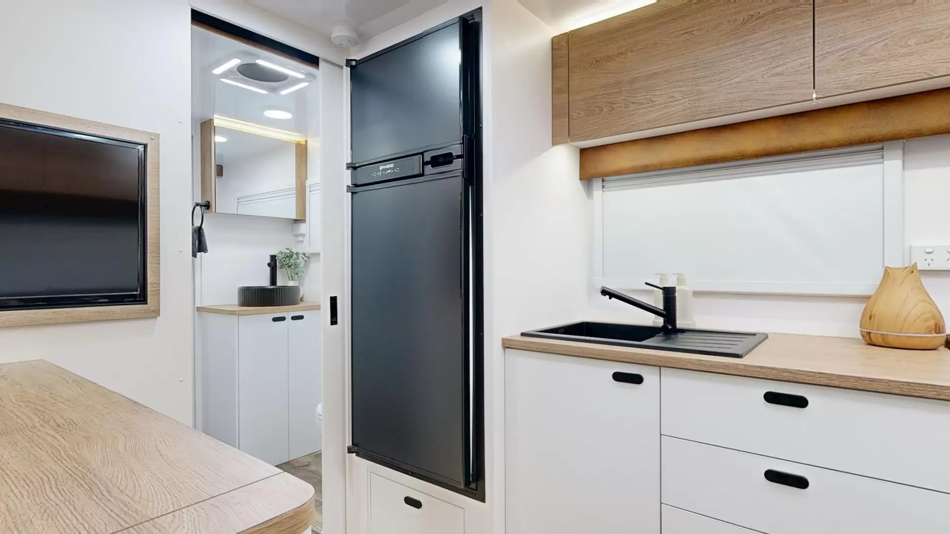 NEW 2026 OZVENTURE CARAVANS OV COMPOSITE