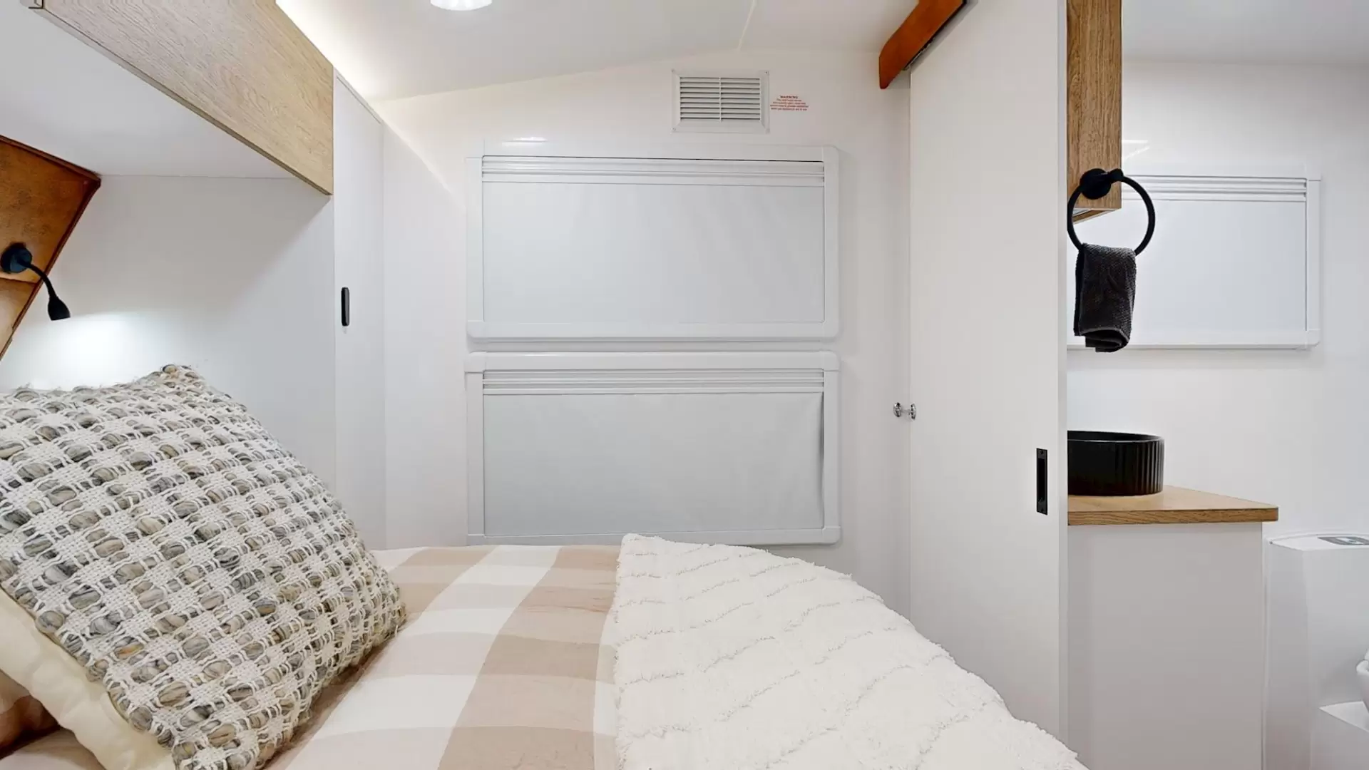 NEW 2026 OZVENTURE CARAVANS OV COMPOSITE