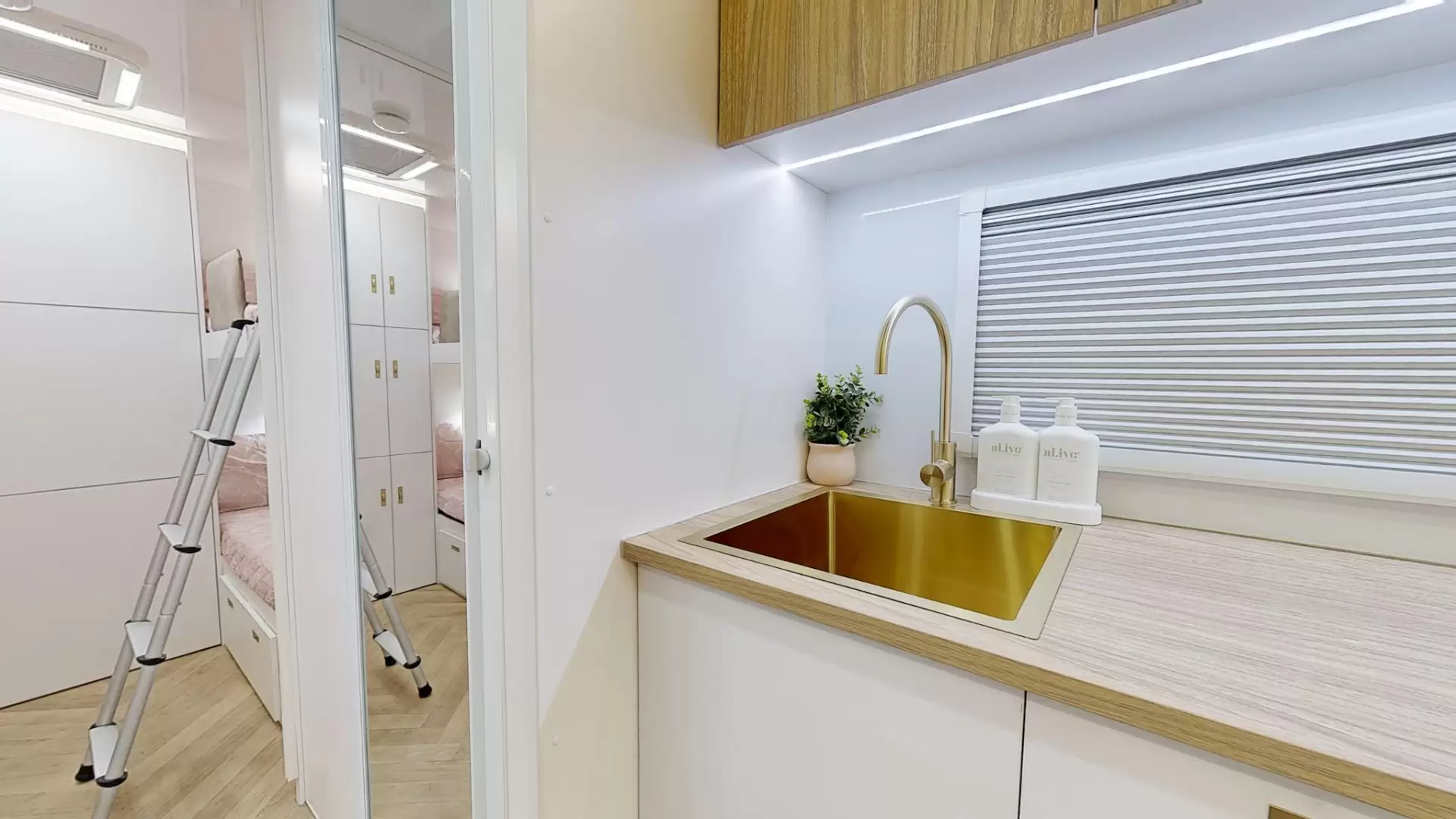 NEW 2026 ATLAS CARAVANS RVX