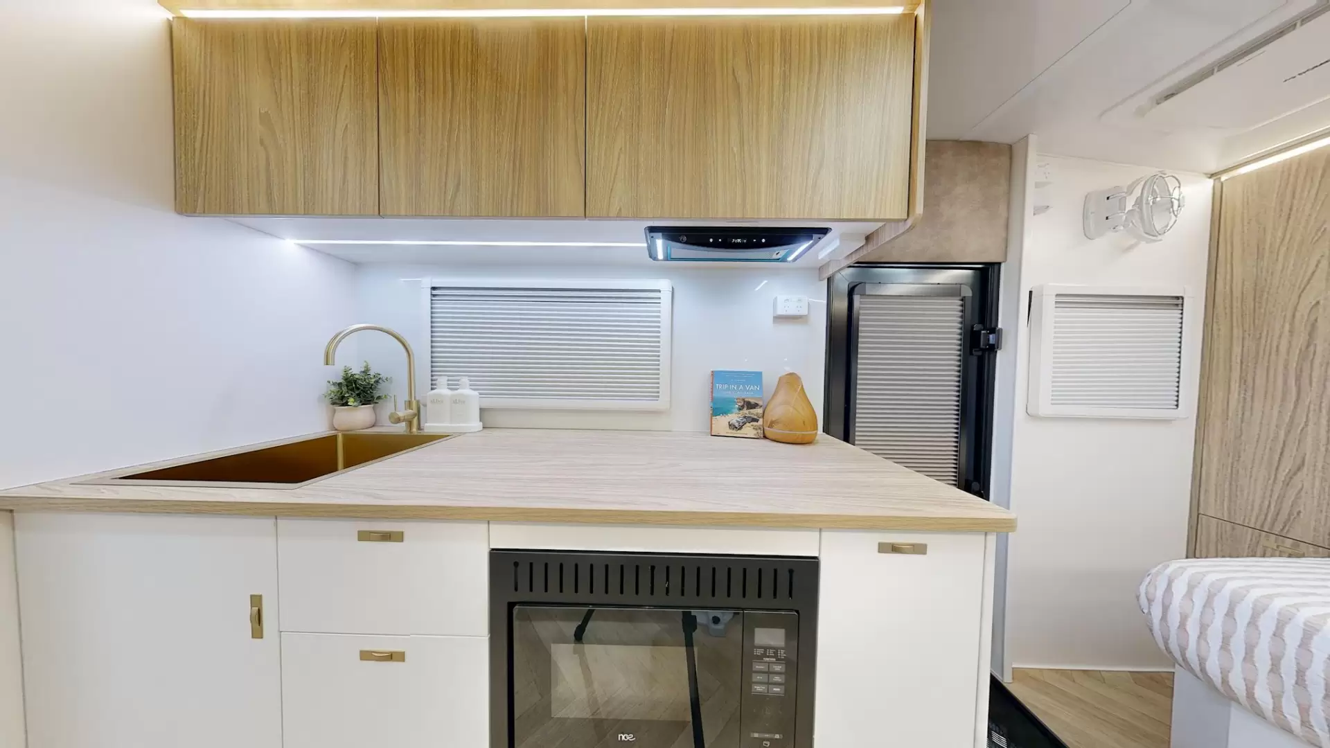 NEW 2026 ATLAS CARAVANS RVX