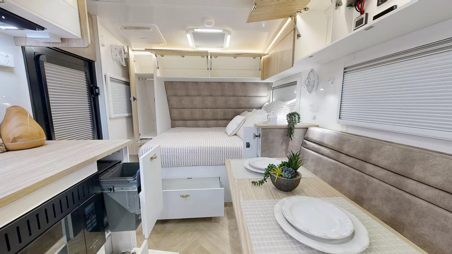 NEW 2026 ATLAS CARAVANS RVX