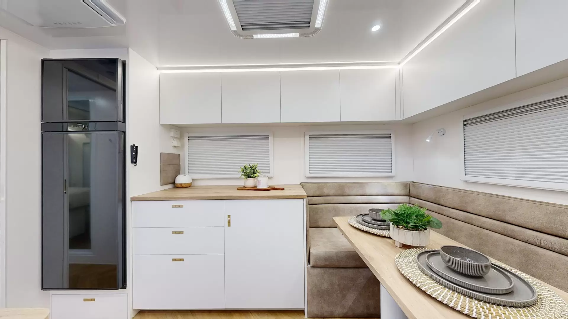 NEW 2026 ATLAS CARAVANS RVO