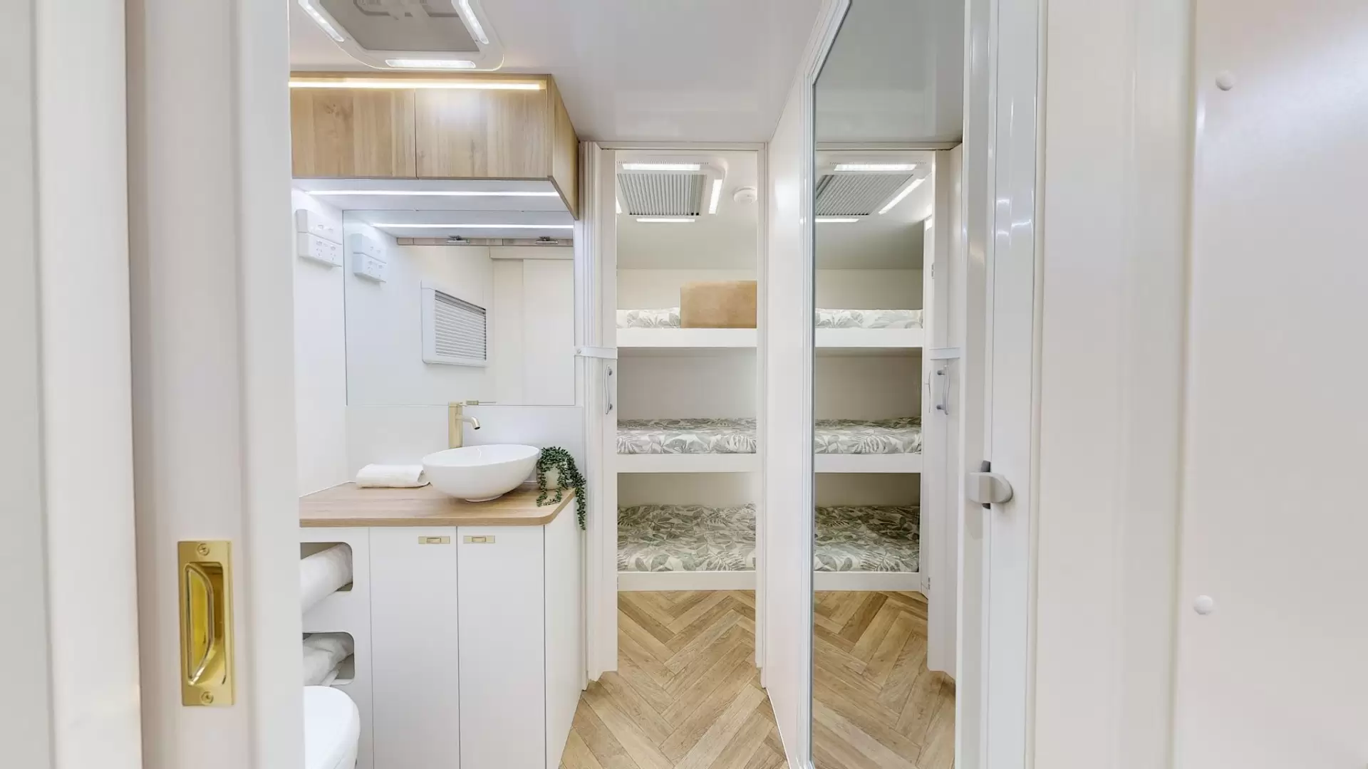 NEW 2026 ATLAS CARAVANS RVX