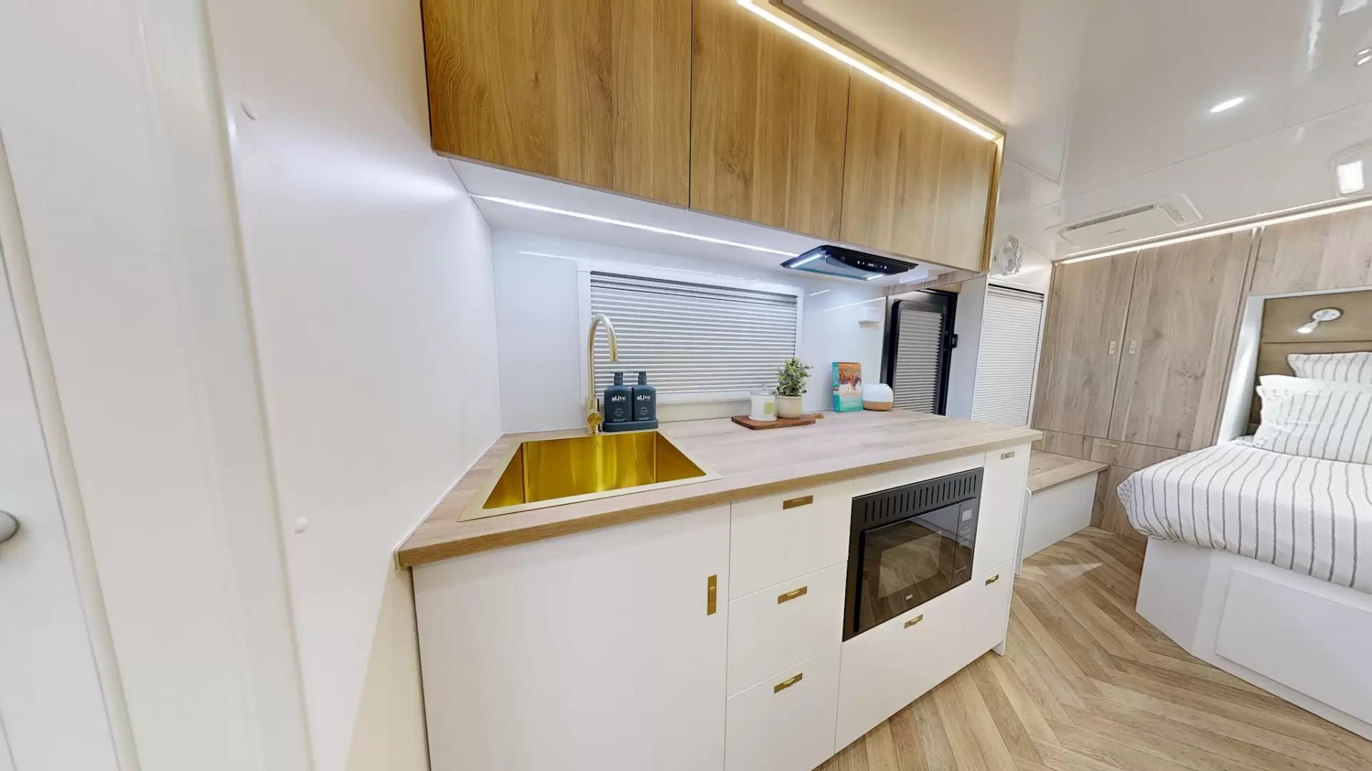 NEW 2026 ATLAS CARAVANS RVX