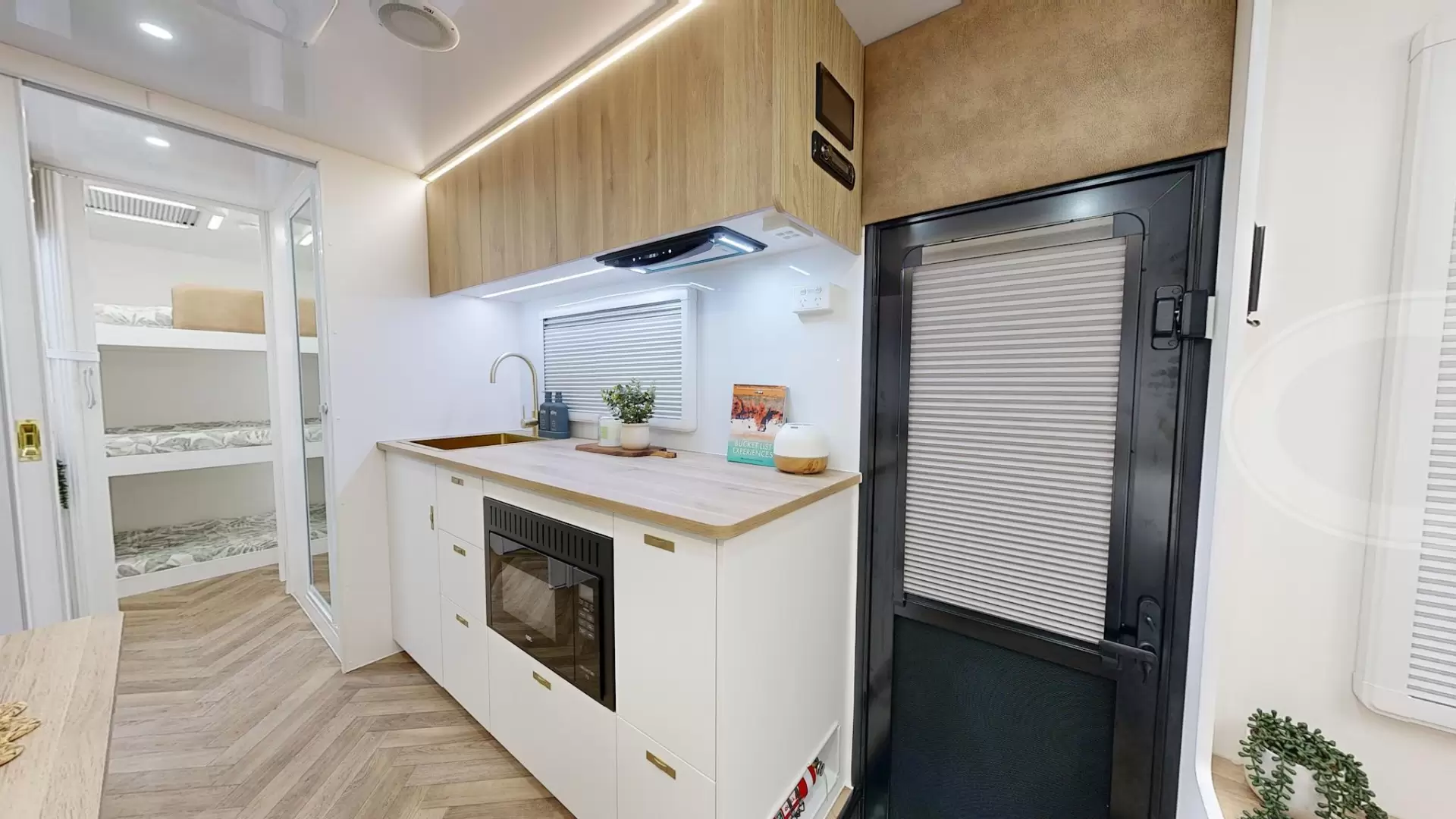 NEW 2026 ATLAS CARAVANS RVX