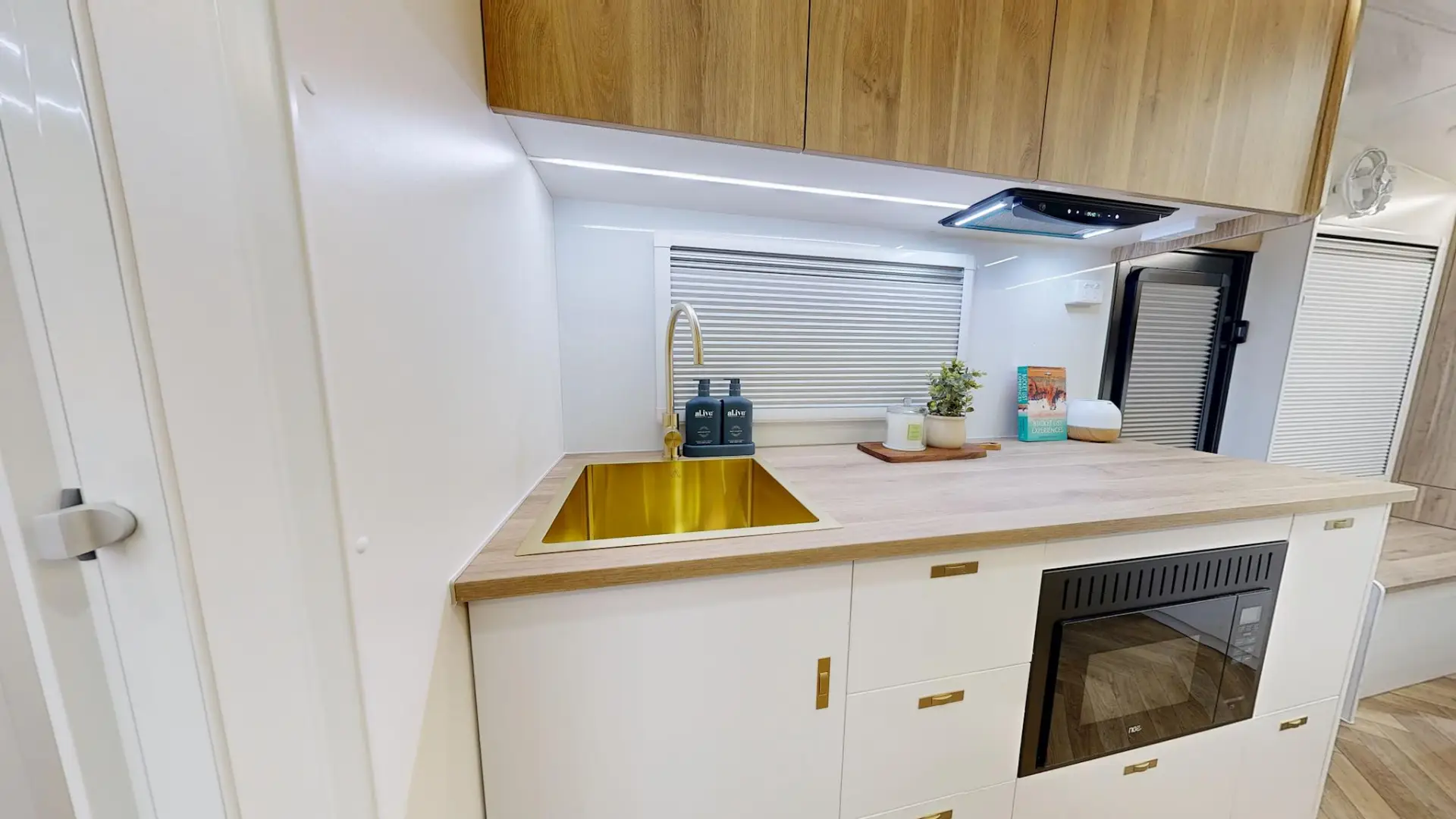 NEW 2026 ATLAS CARAVANS RVX