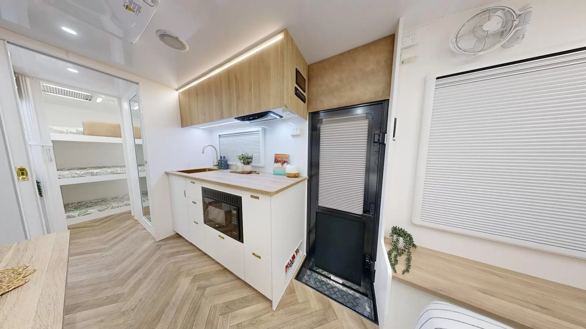 NEW 2026 ATLAS CARAVANS RVX