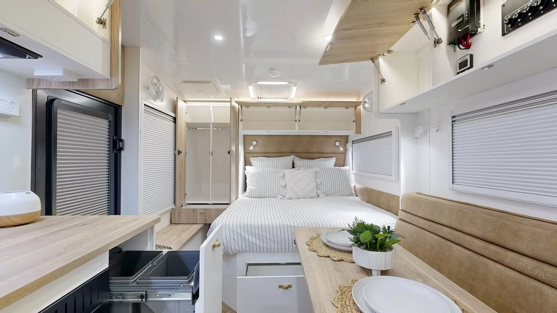 NEW 2026 ATLAS CARAVANS RVX