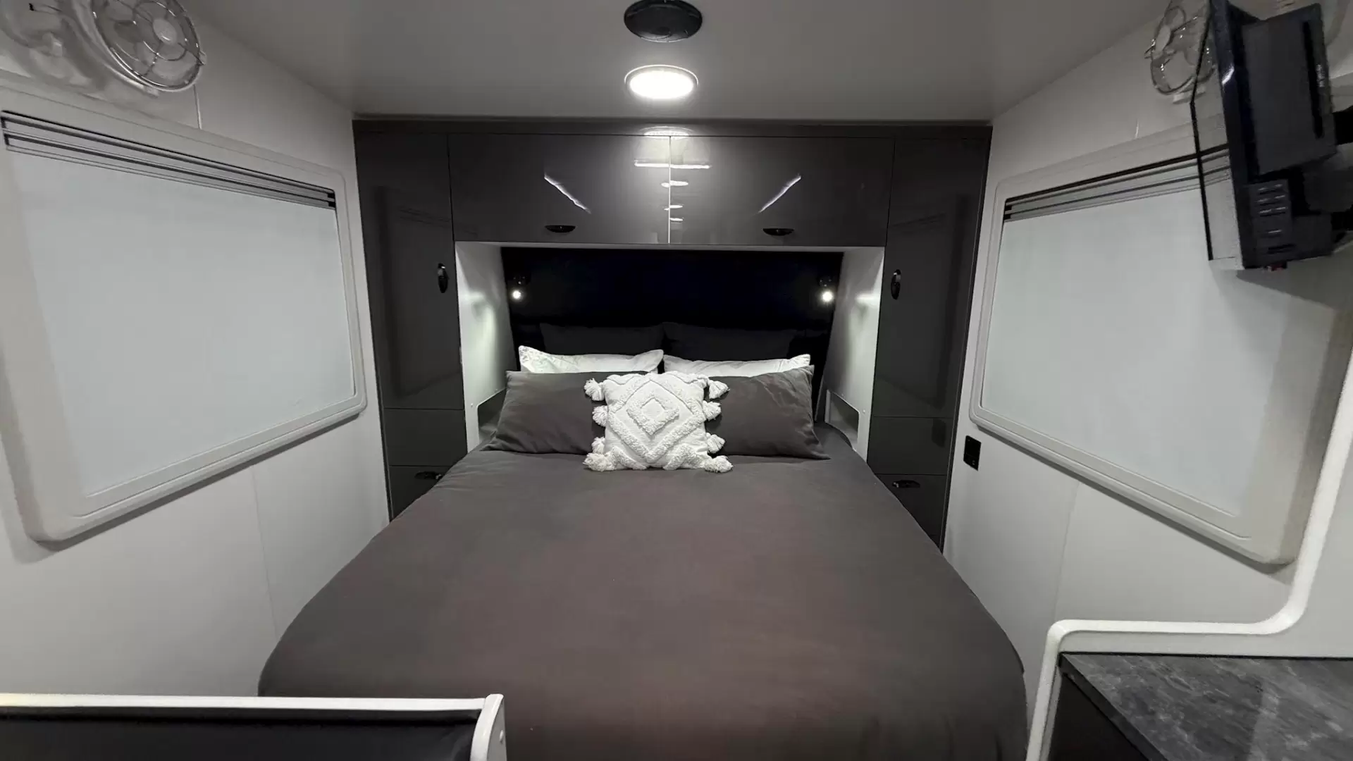 USED 2023 VISCOUNT Wildshark