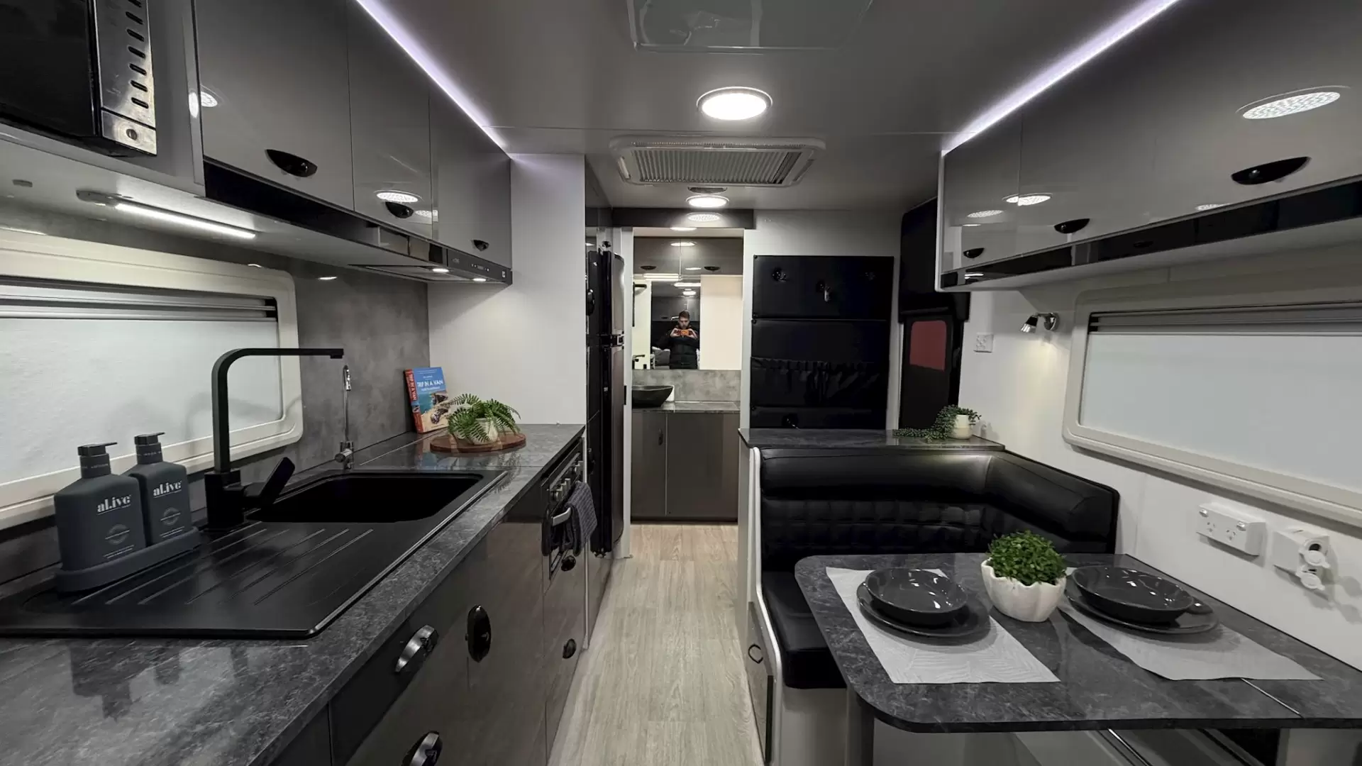 USED 2023 VISCOUNT Wildshark