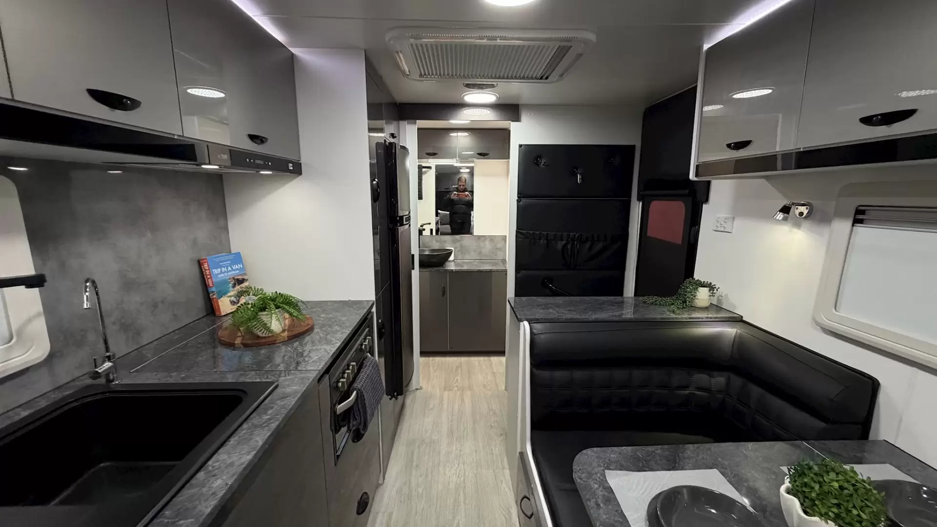 USED 2023 VISCOUNT Wildshark