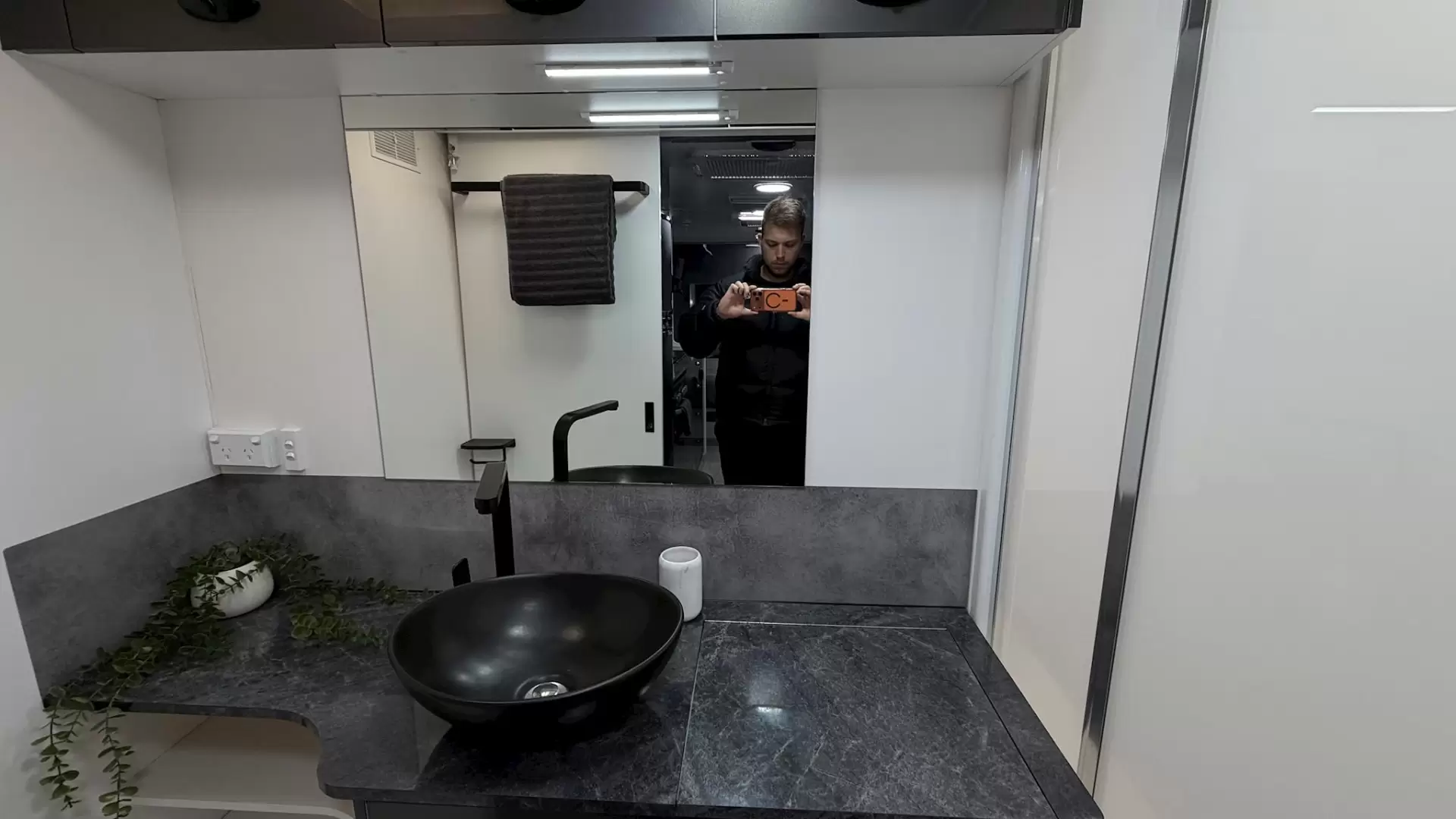 USED 2023 VISCOUNT Wildshark