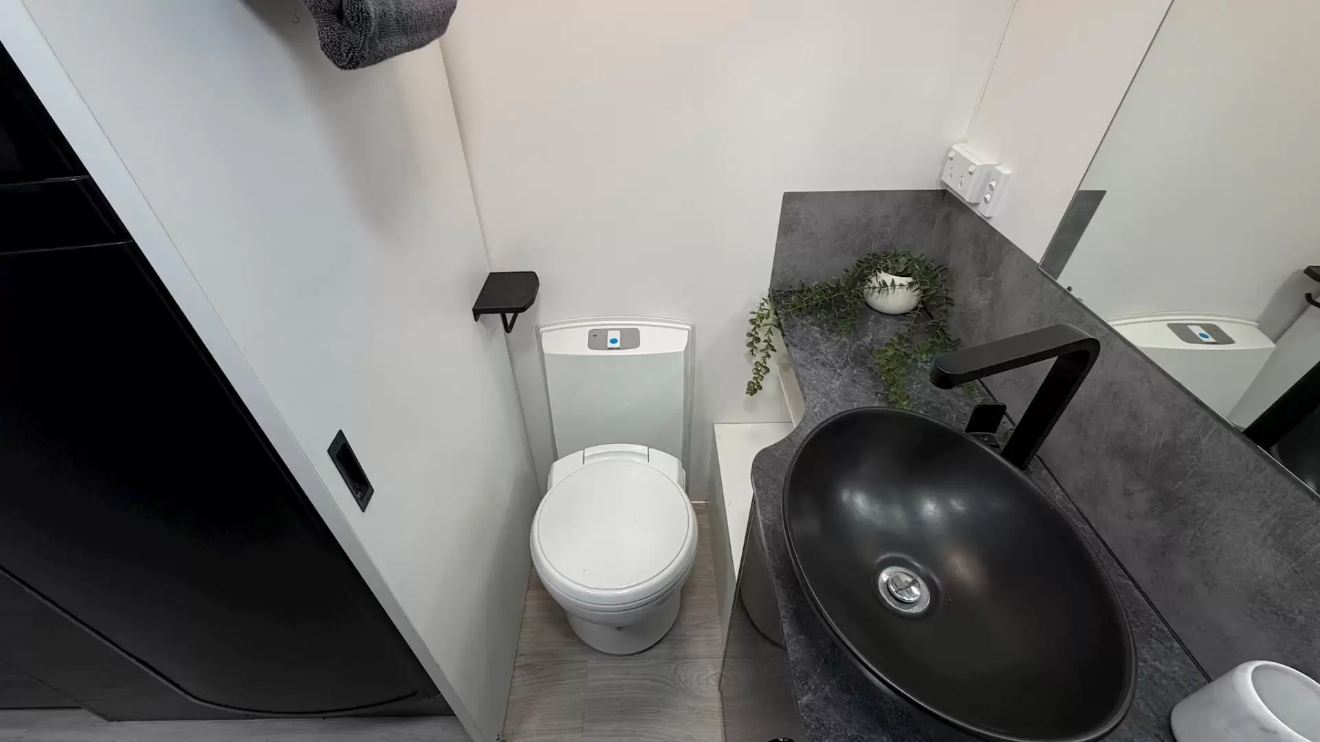 USED 2023 VISCOUNT Wildshark