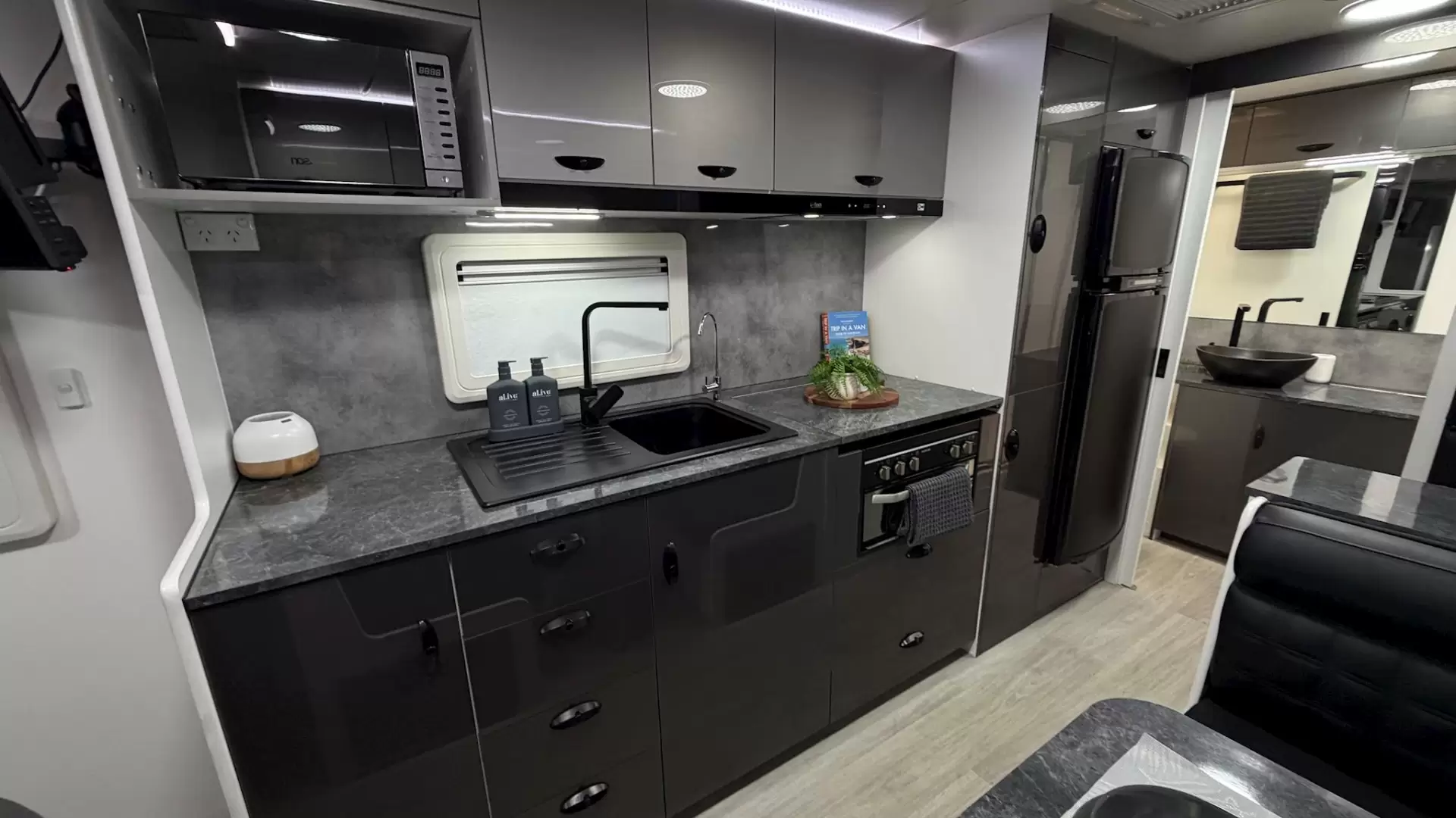 USED 2023 VISCOUNT Wildshark