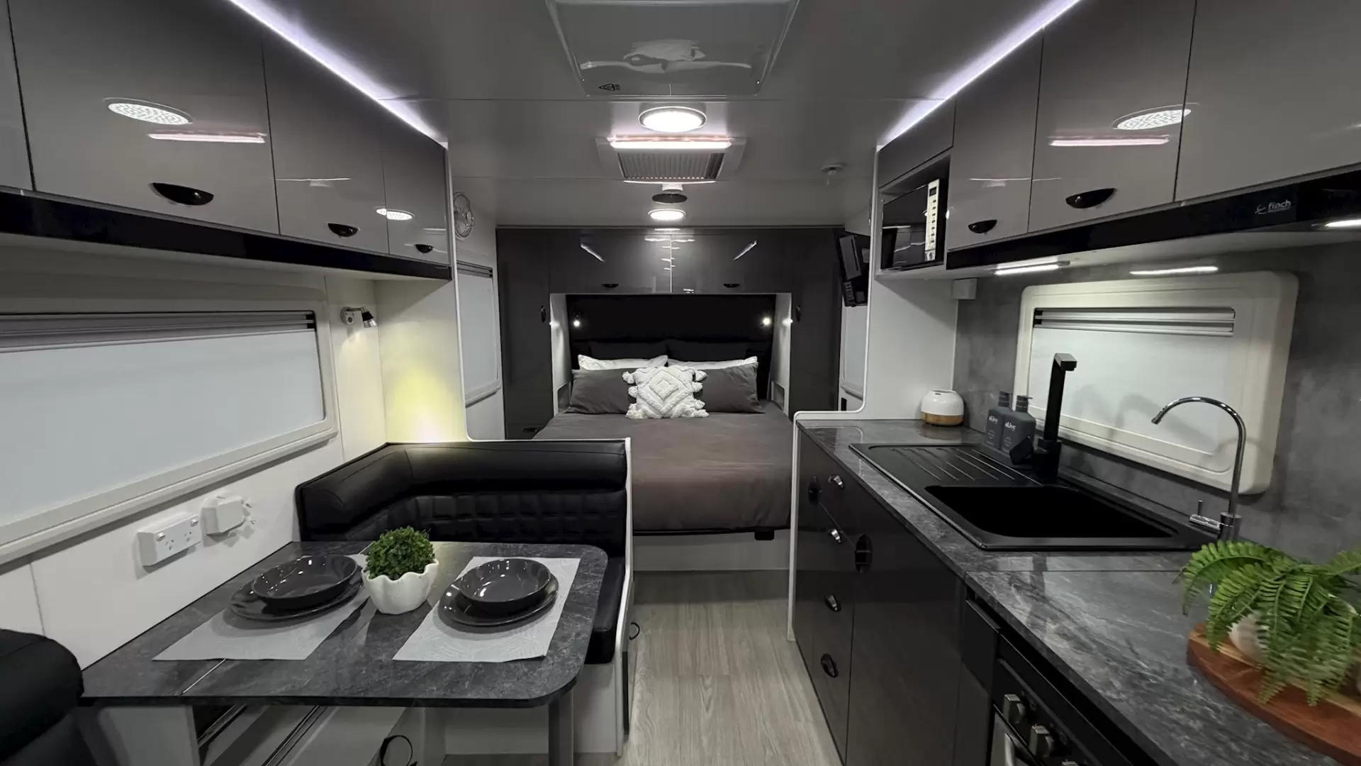 USED 2023 VISCOUNT Wildshark