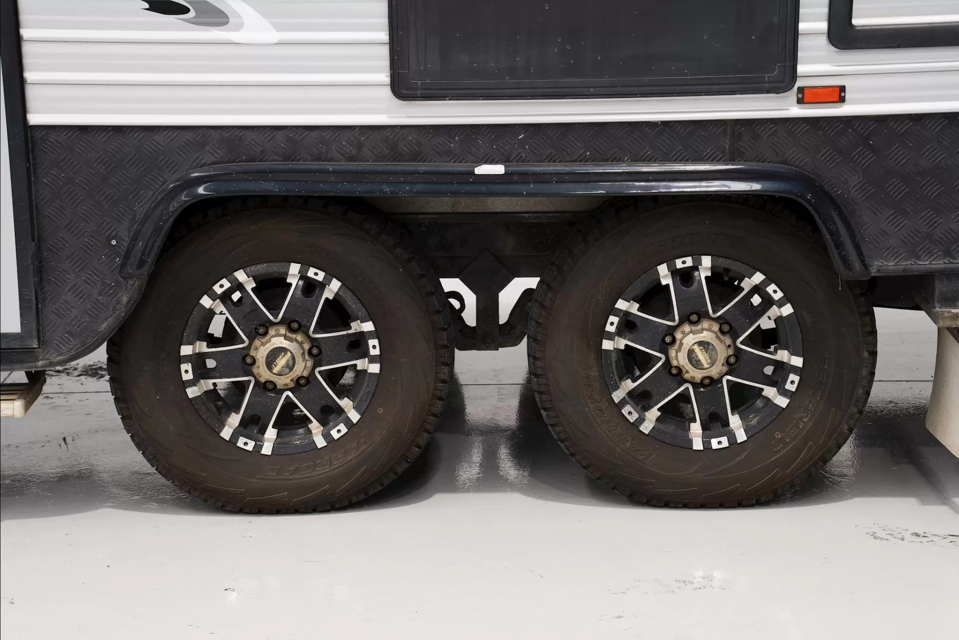 USED 2015 PARAMOUNT VOGUE