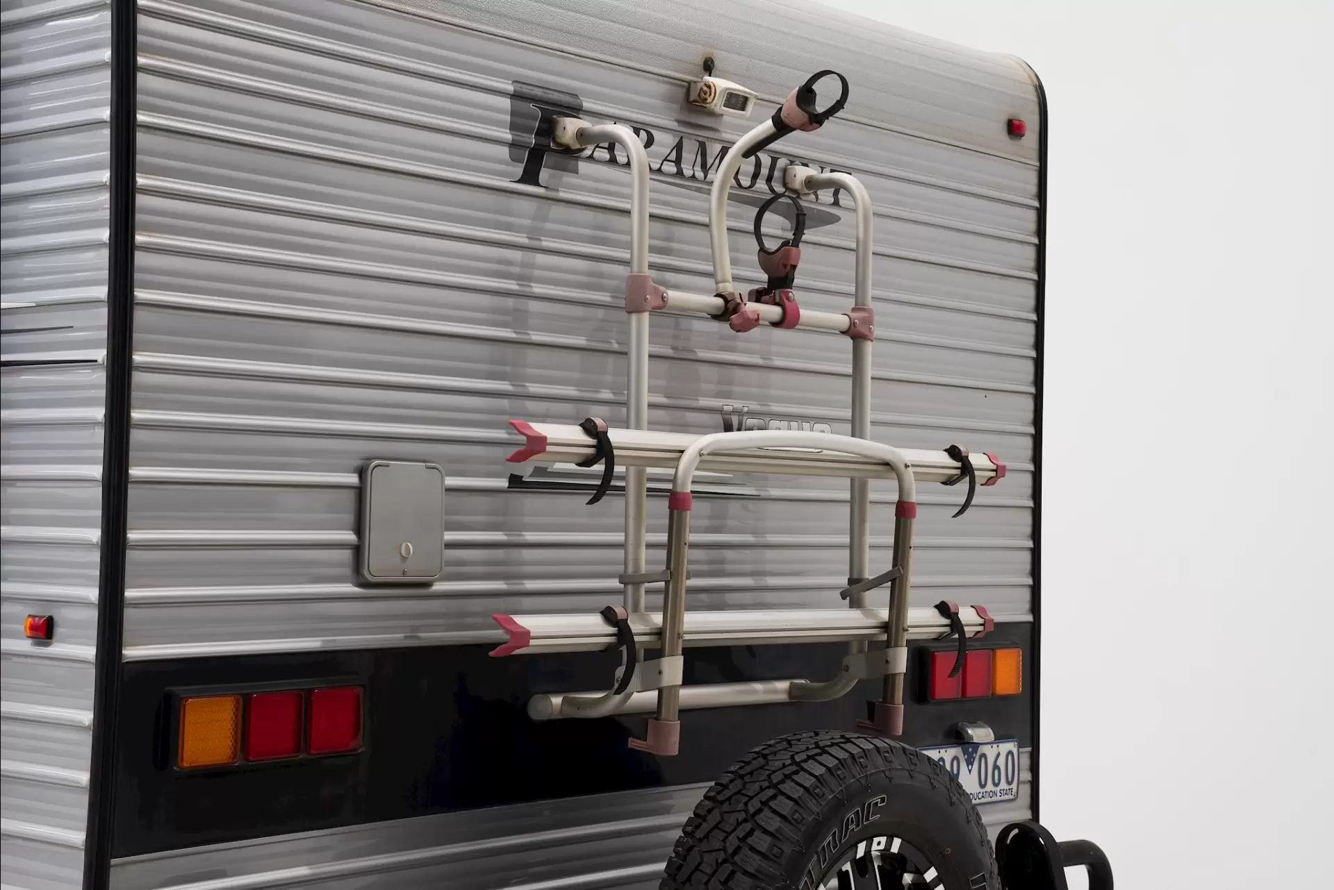 USED 2015 PARAMOUNT VOGUE