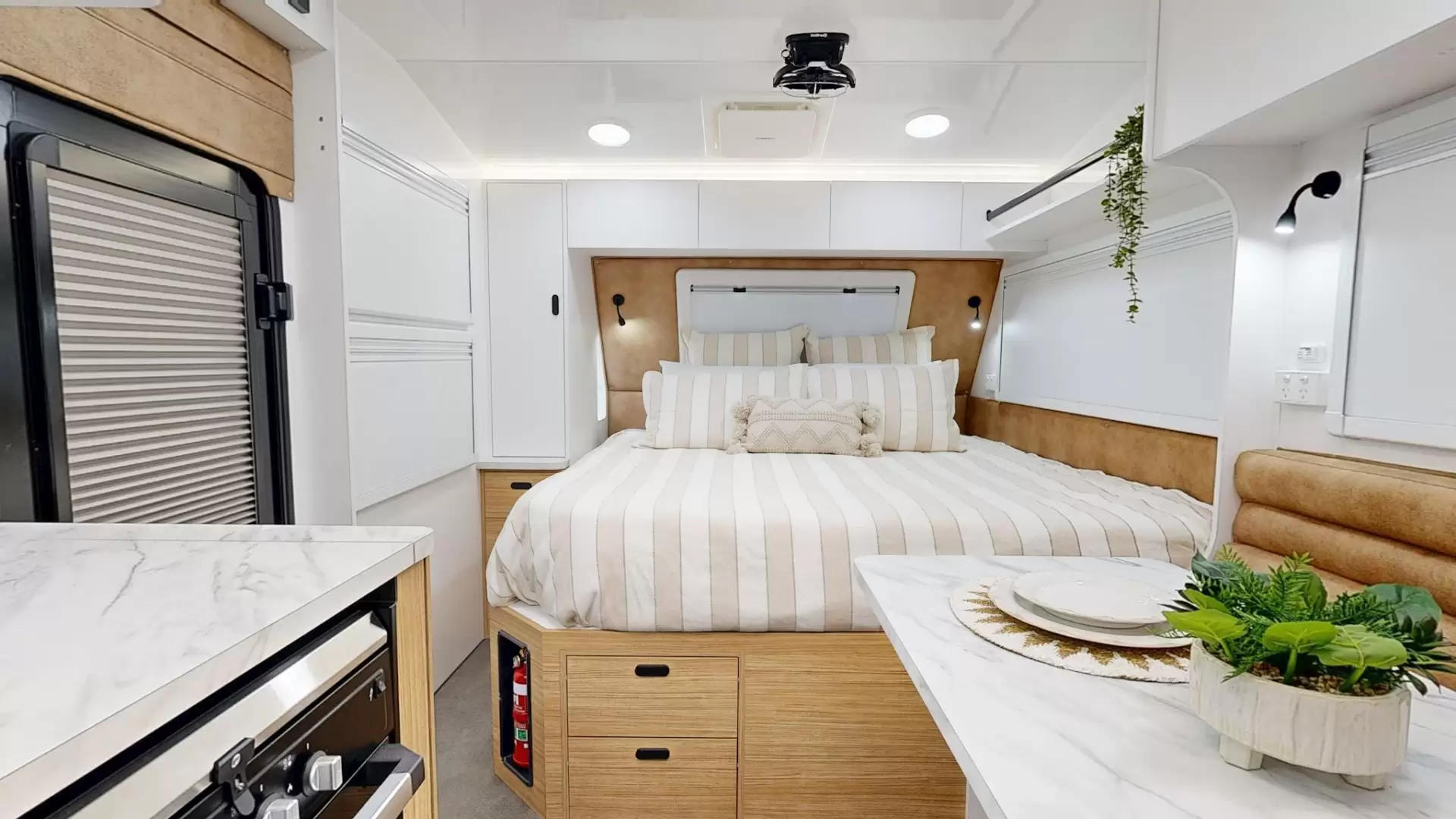 NEW 2026 OZVENTURE CARAVANS OV COMPOSITE