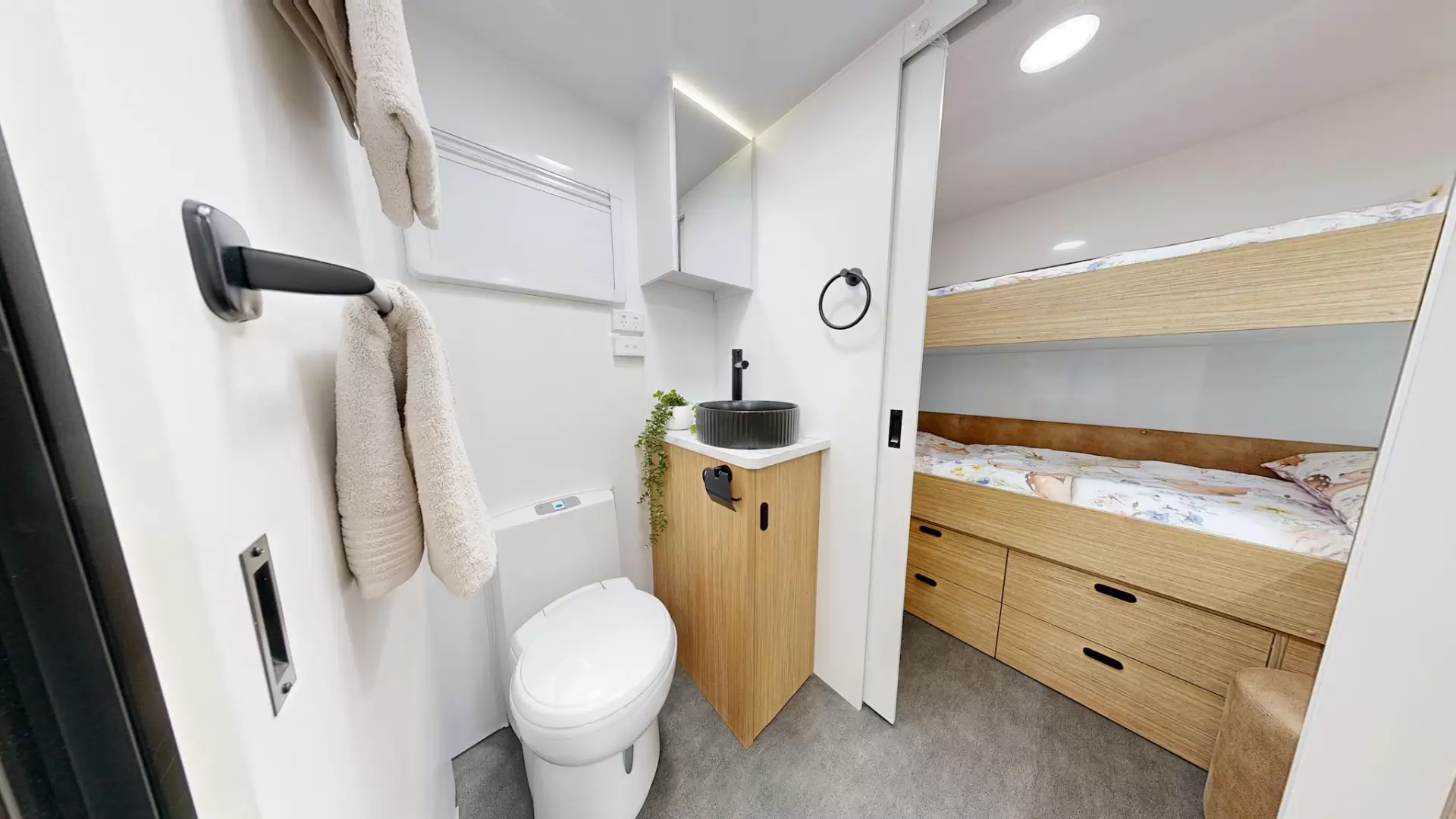 NEW 2026 OZVENTURE CARAVANS OV COMPOSITE