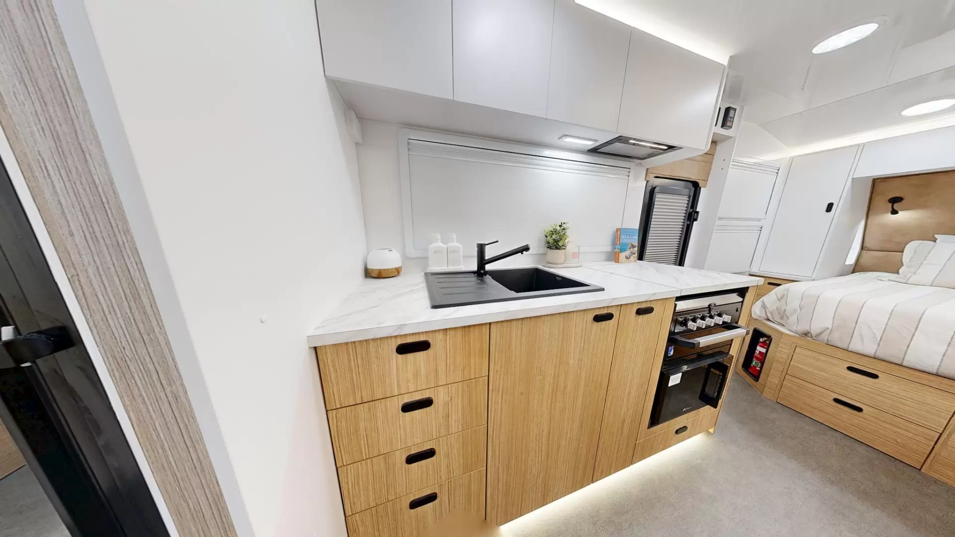 NEW 2026 OZVENTURE CARAVANS OV COMPOSITE
