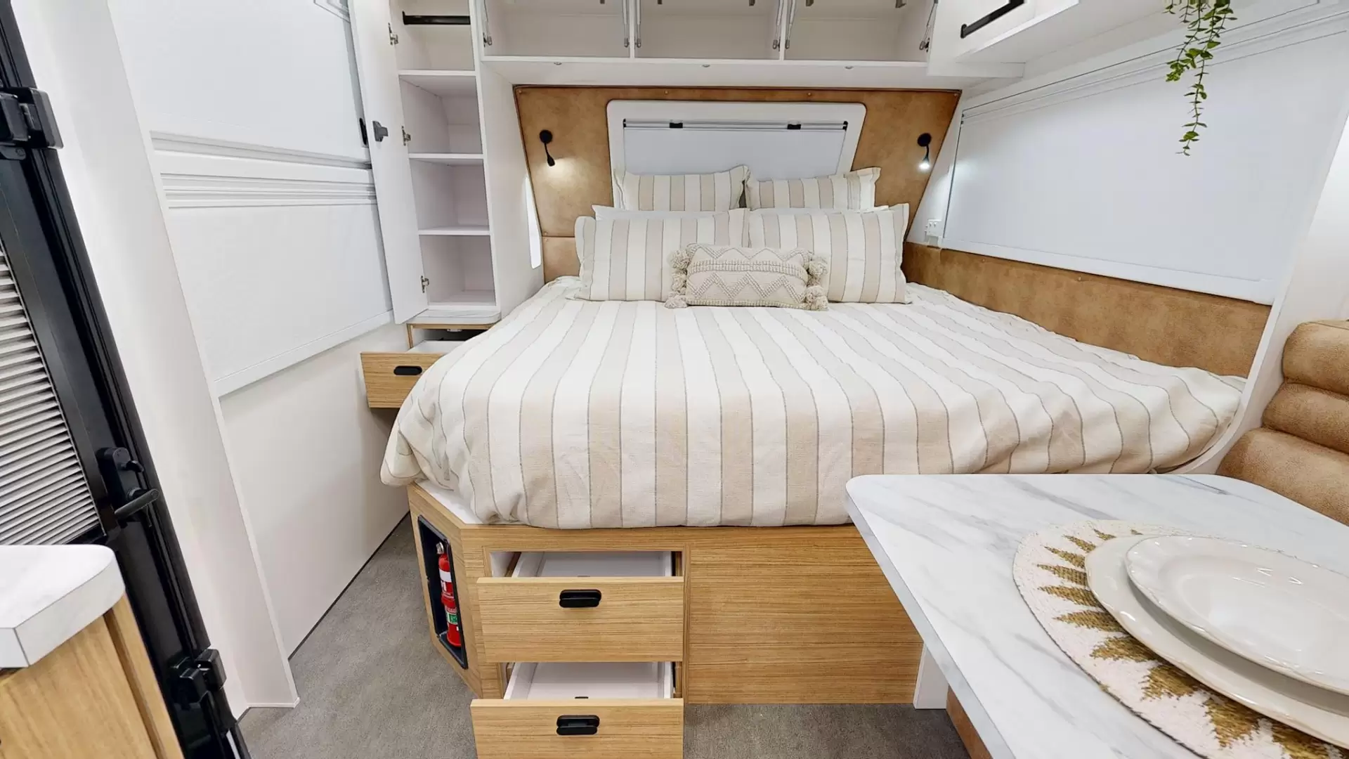 NEW 2026 OZVENTURE CARAVANS OV COMPOSITE