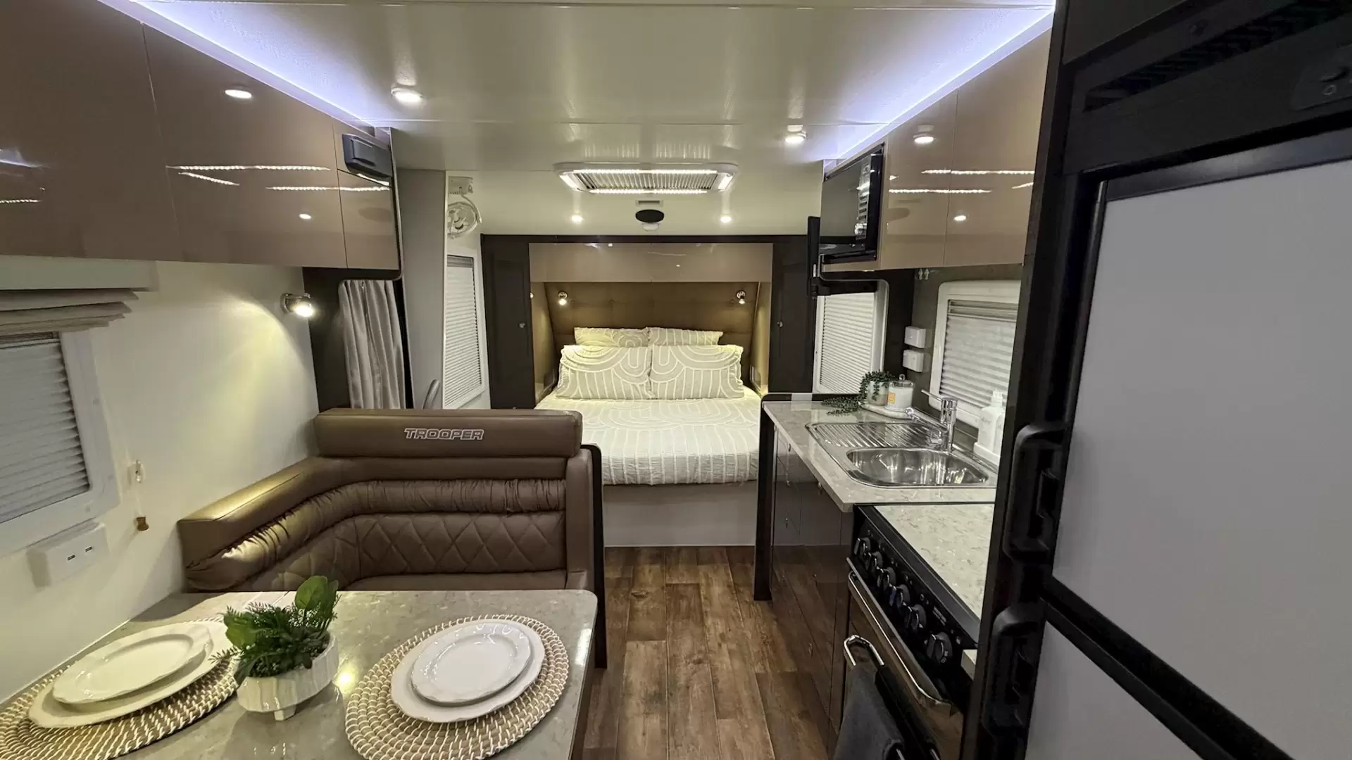 USED 2019 LOTUS CARAVANS TROOPER