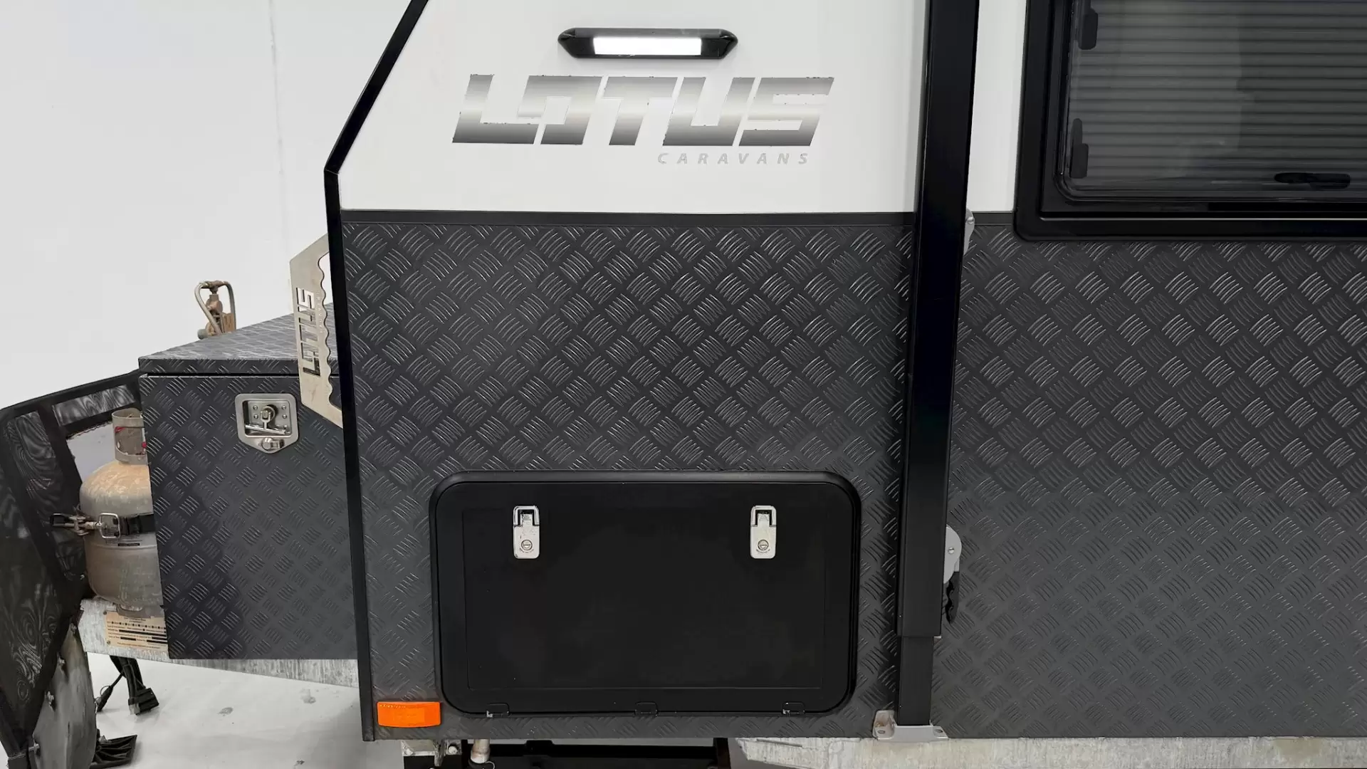 USED 2019 LOTUS CARAVANS TROOPER