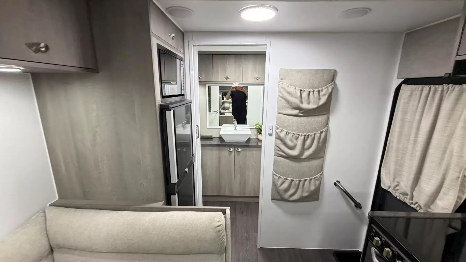 USED 2019 GOLDSTREAM AUSTRALIS SERIES