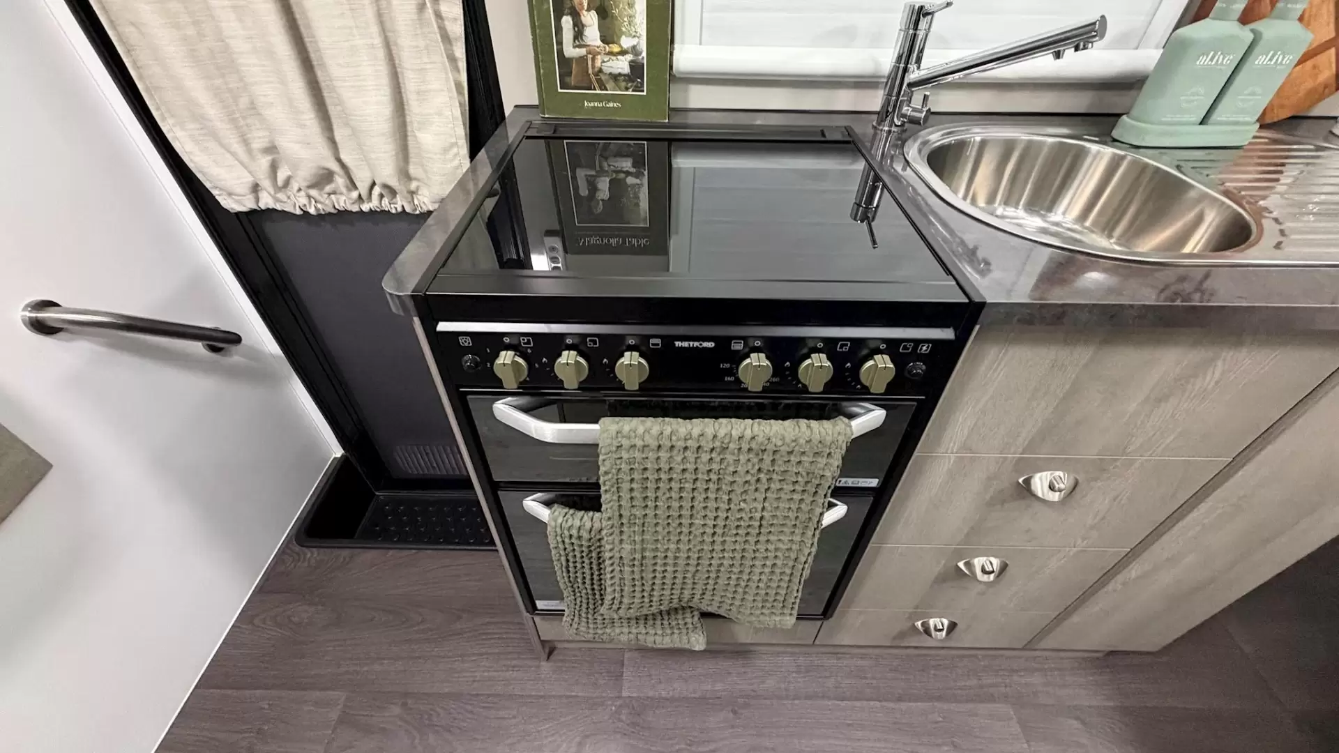 USED 2019 GOLDSTREAM AUSTRALIS SERIES
