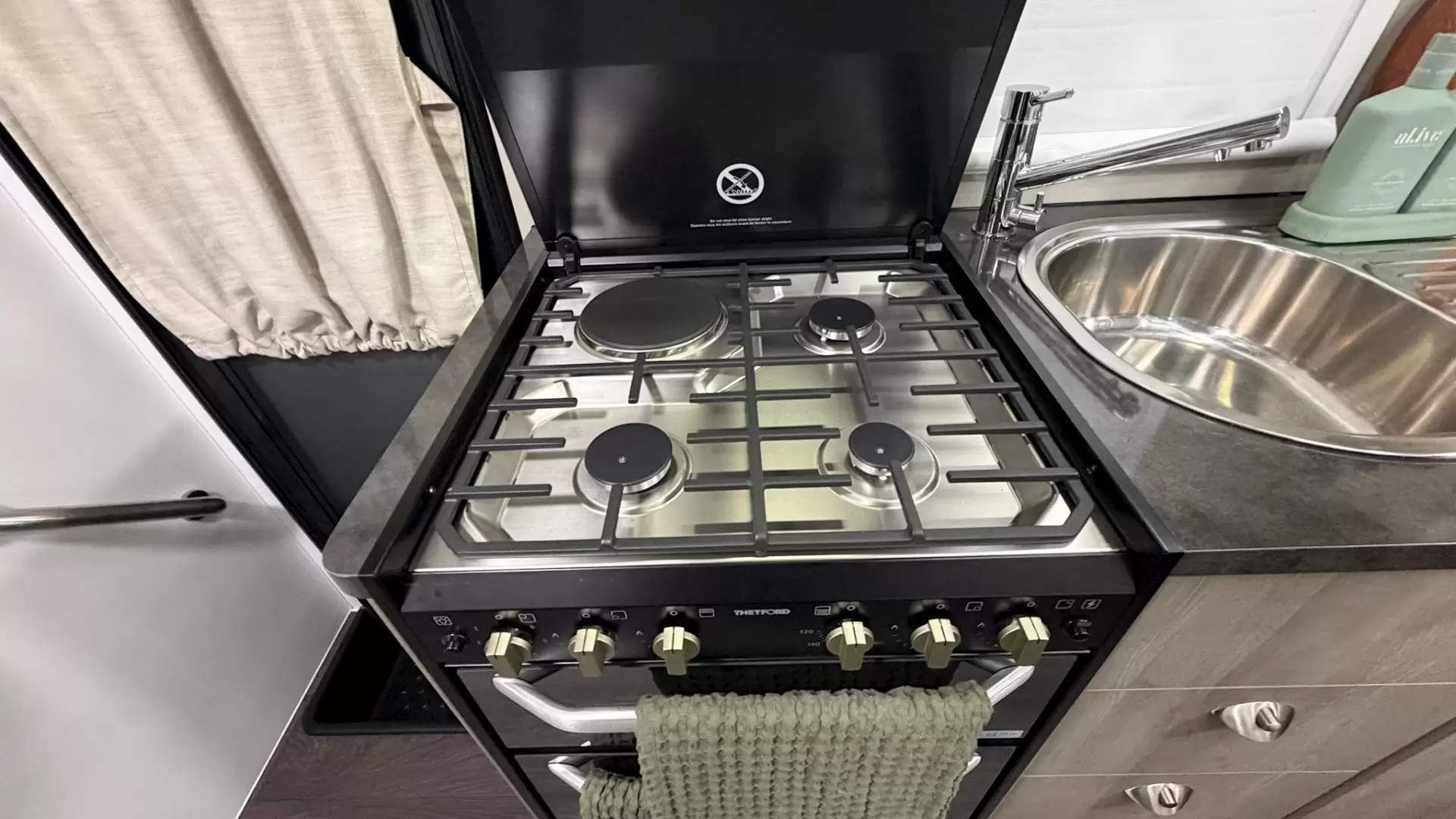 USED 2019 GOLDSTREAM AUSTRALIS SERIES