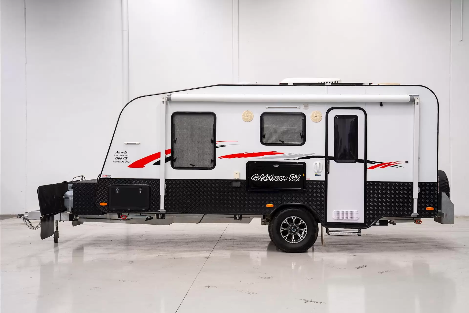 USED 2019 GOLDSTREAM AUSTRALIS SERIES