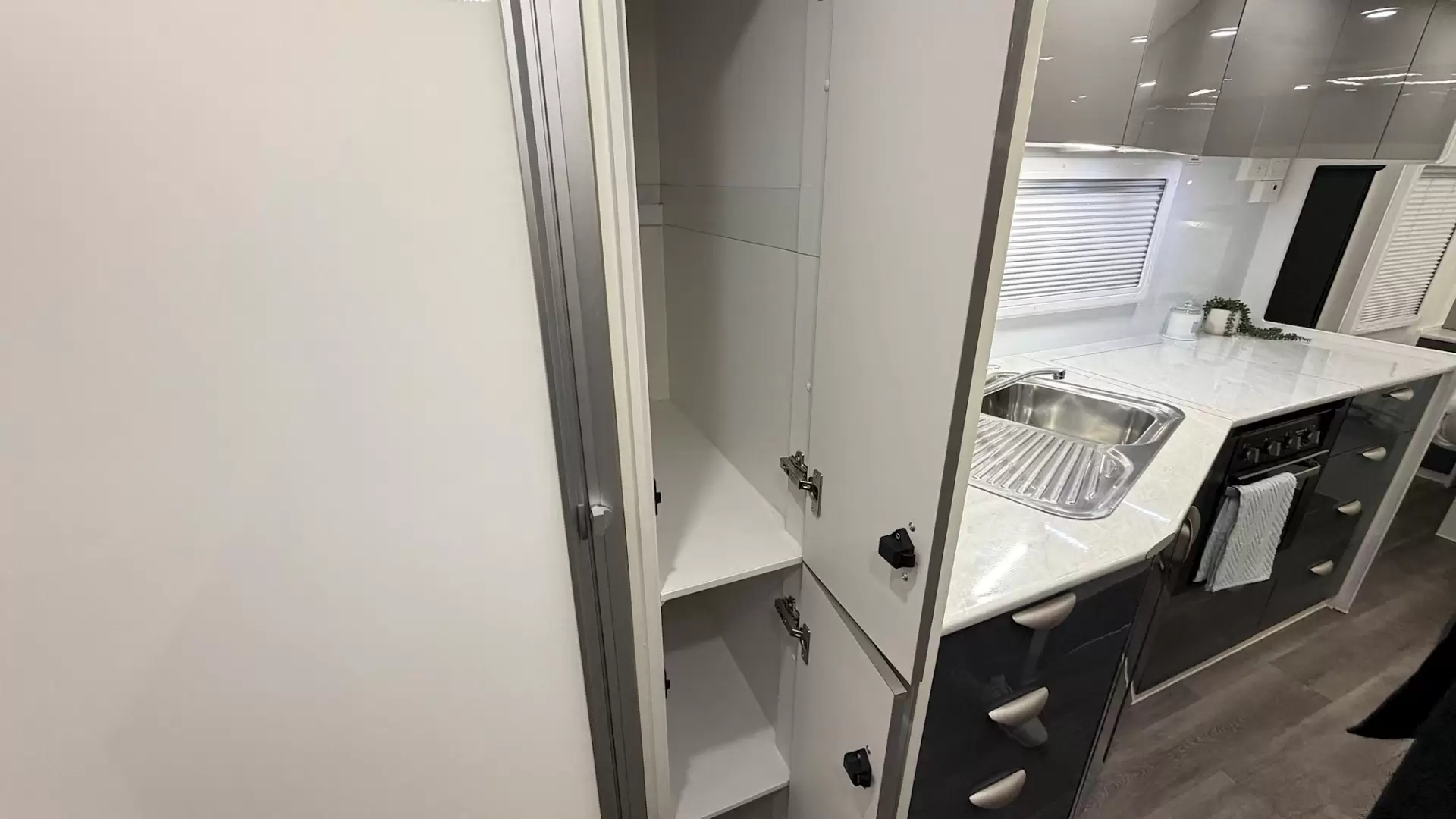 USED 2023 NEXTGEN SE206