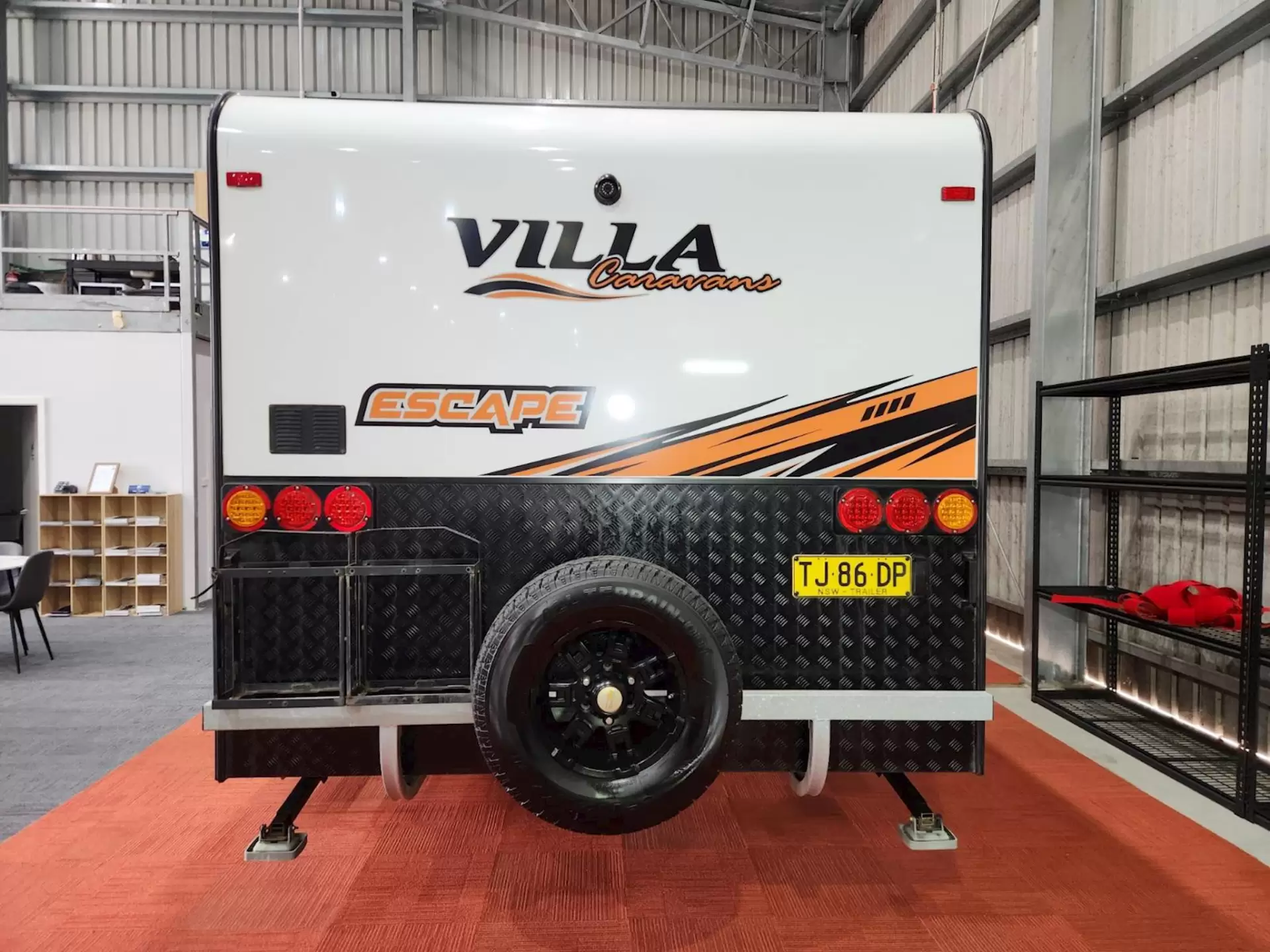 USED 2022 VILLA CARAVANS ESCAPE SE