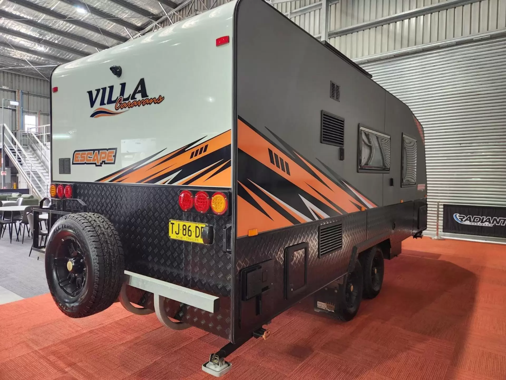 USED 2022 VILLA CARAVANS ESCAPE SE