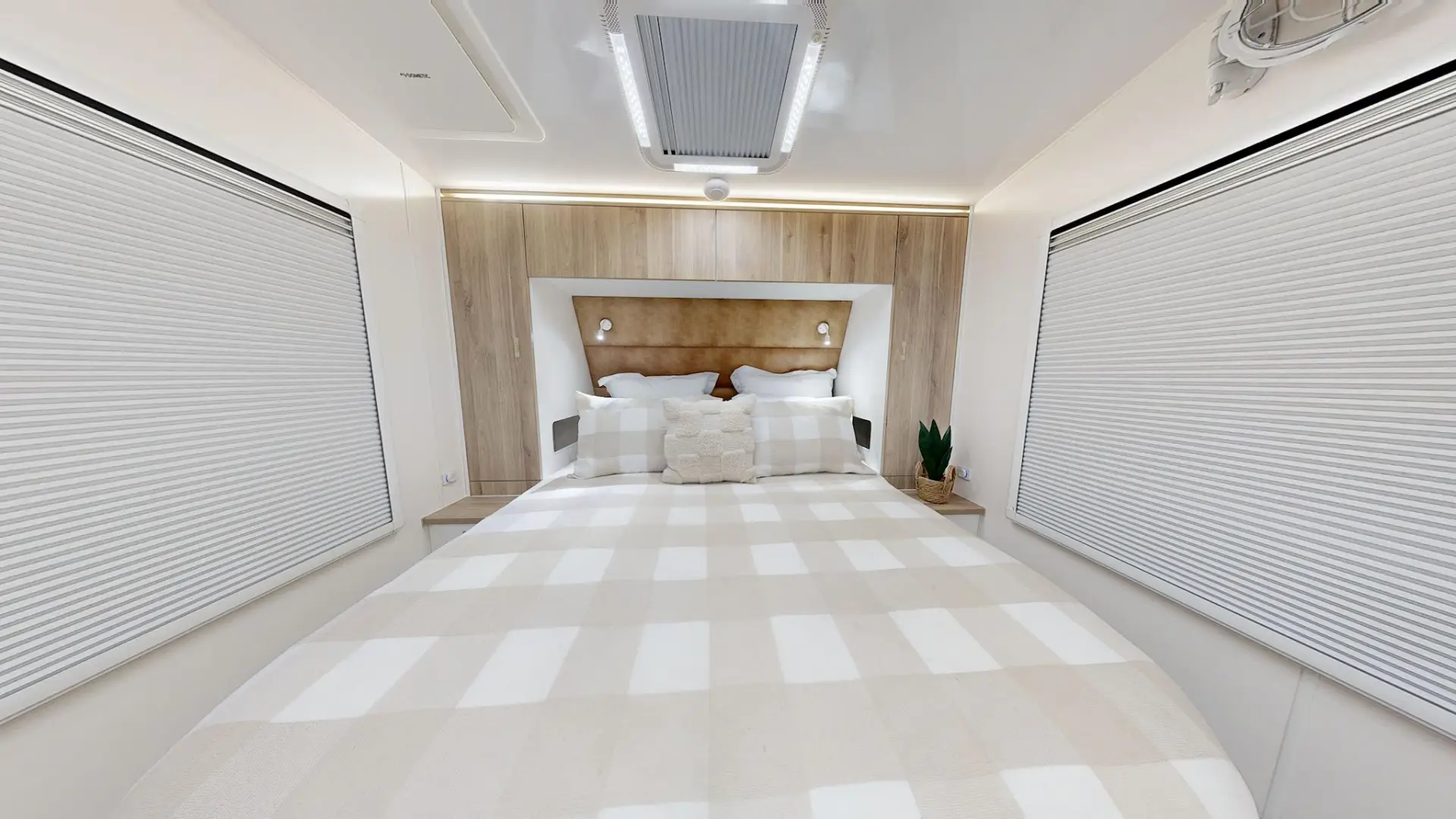NEW 2026 ATLAS CARAVANS RVX