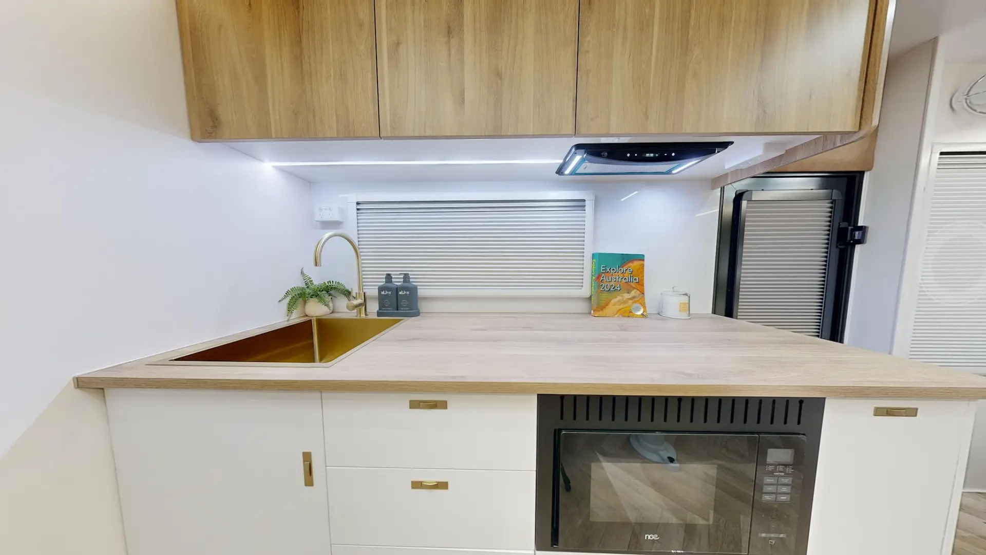 NEW 2026 ATLAS CARAVANS RVX