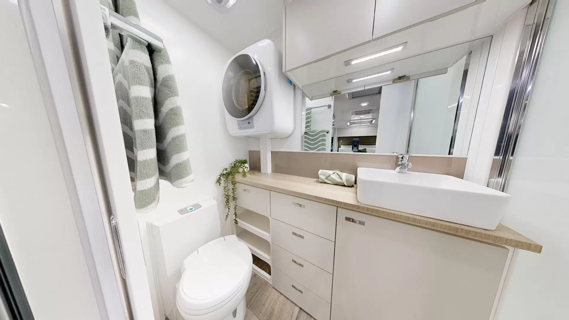 NEW 2025 ESSENTIAL CARAVANS RANGER