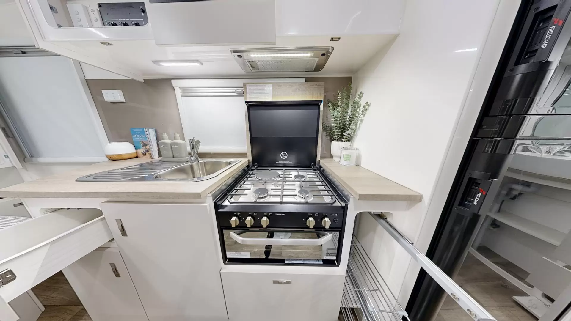 NEW 2025 ESSENTIAL CARAVANS RANGER