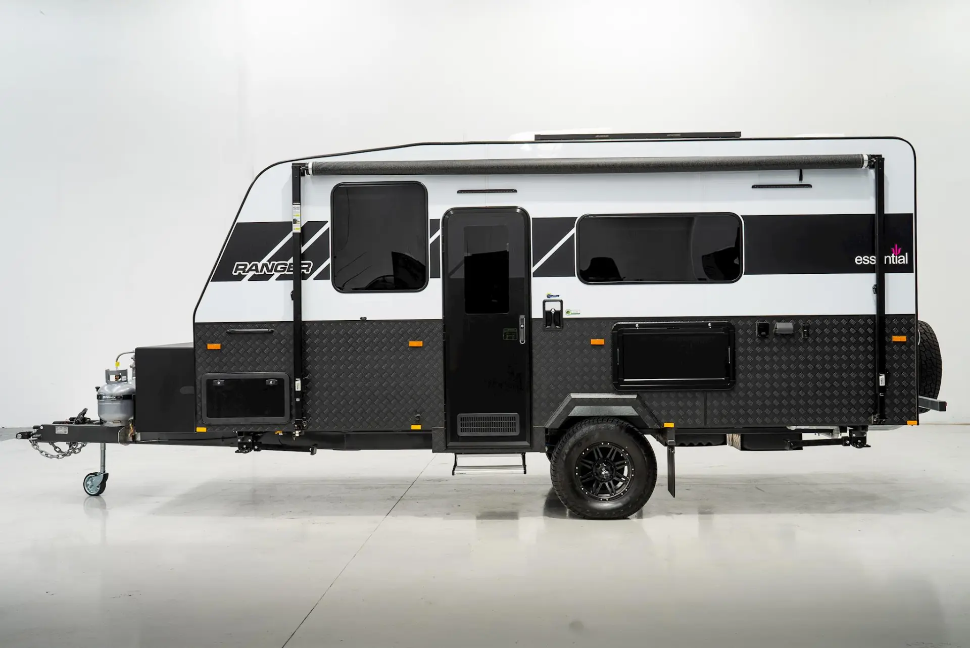 NEW 2025 ESSENTIAL CARAVANS RANGER