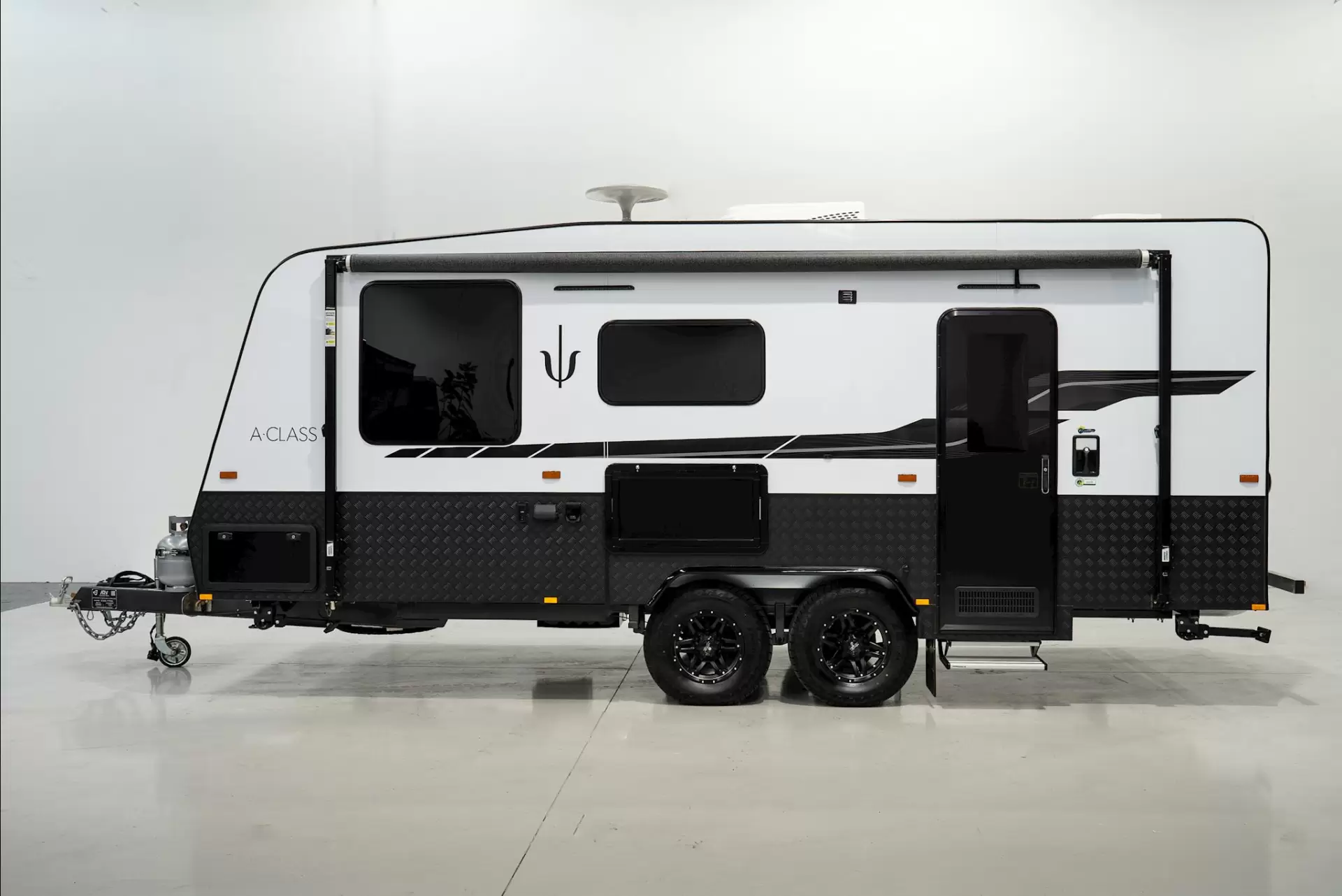 NEW 2025 ESSENTIAL CARAVANS A-CLASS