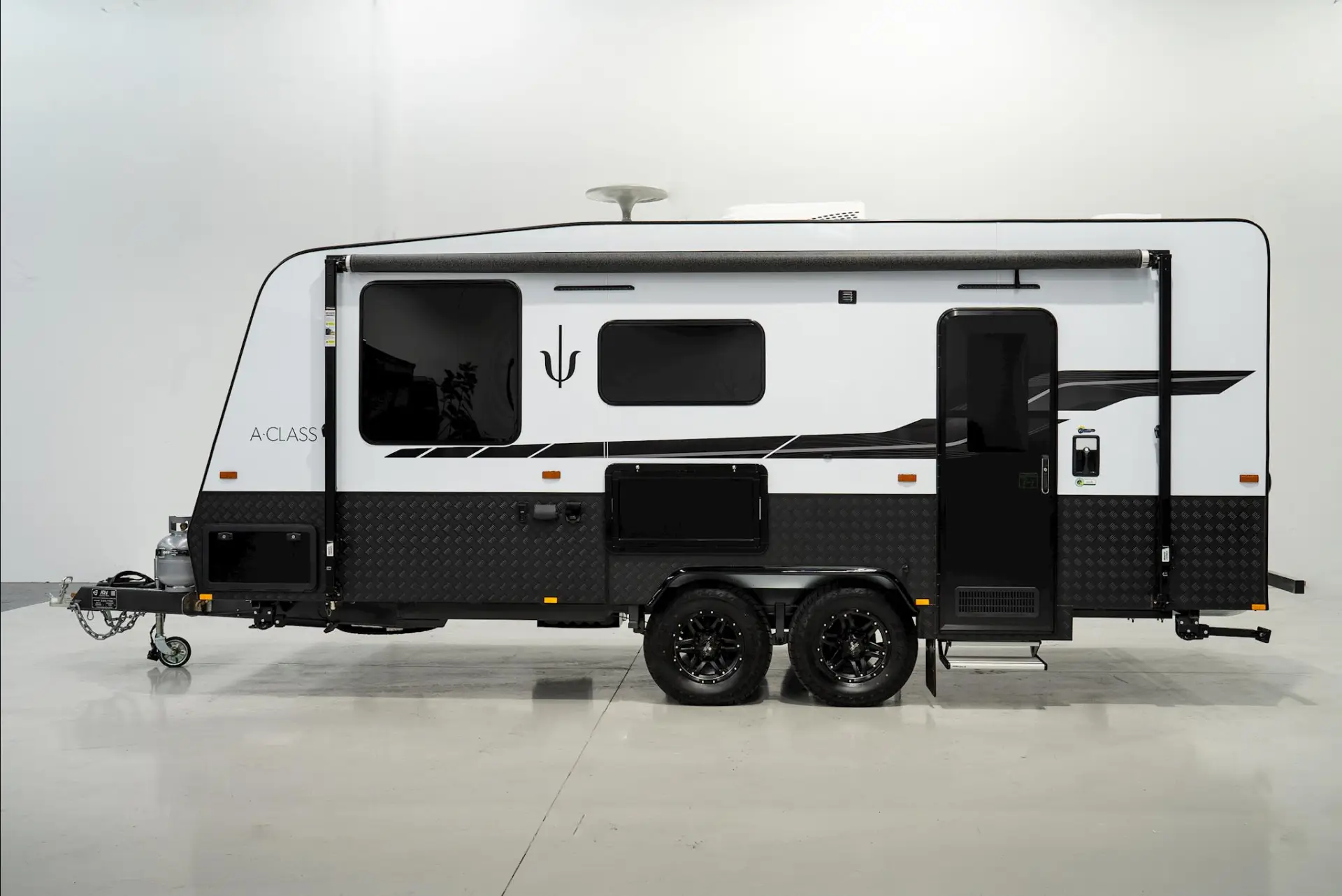 NEW 2025 ESSENTIAL CARAVANS A-CLASS