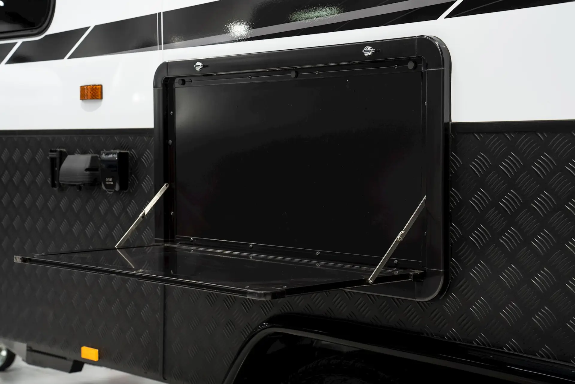 NEW 2025 ESSENTIAL CARAVANS A-CLASS