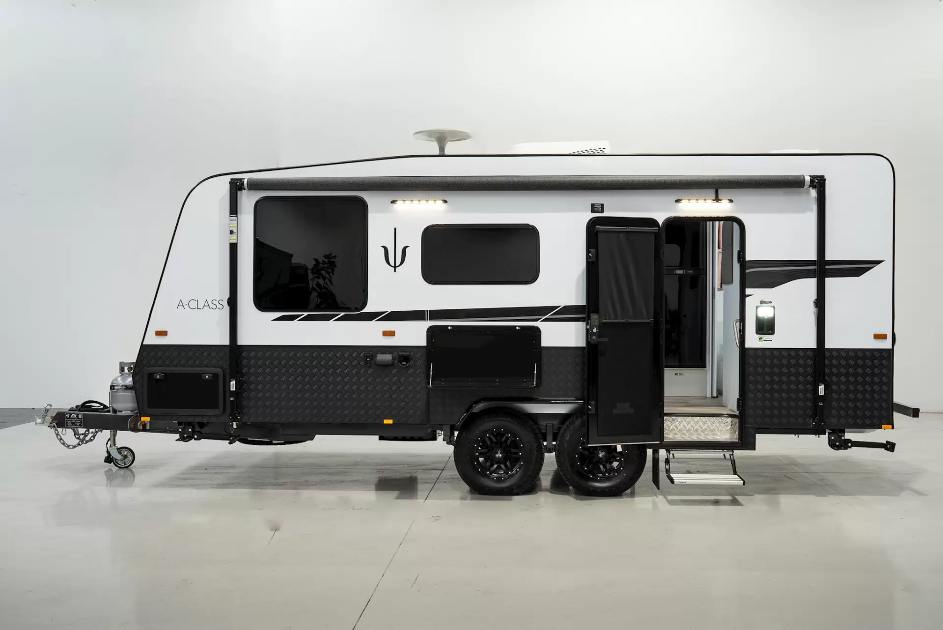 NEW 2025 ESSENTIAL CARAVANS A-CLASS