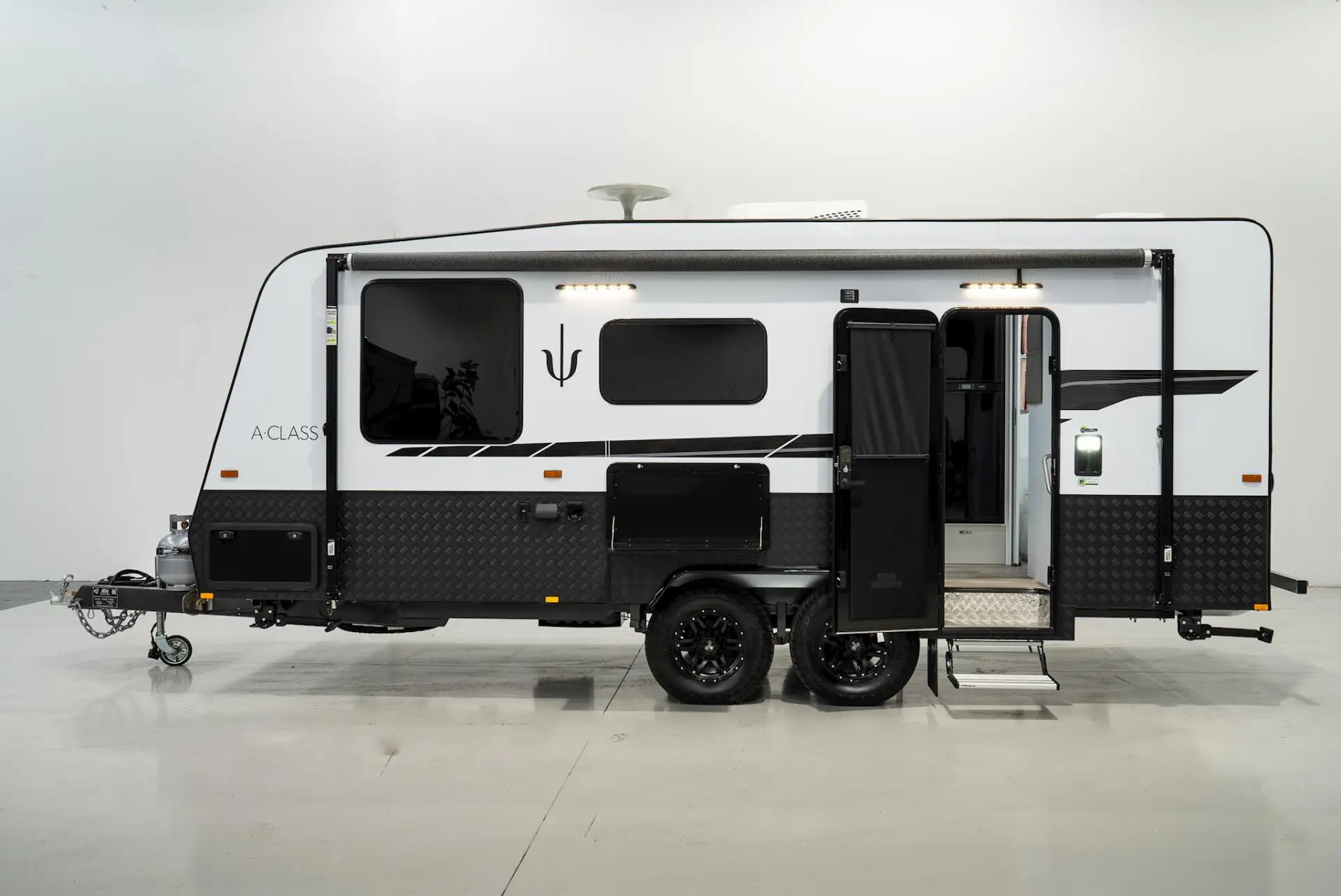 NEW 2025 ESSENTIAL CARAVANS A-CLASS