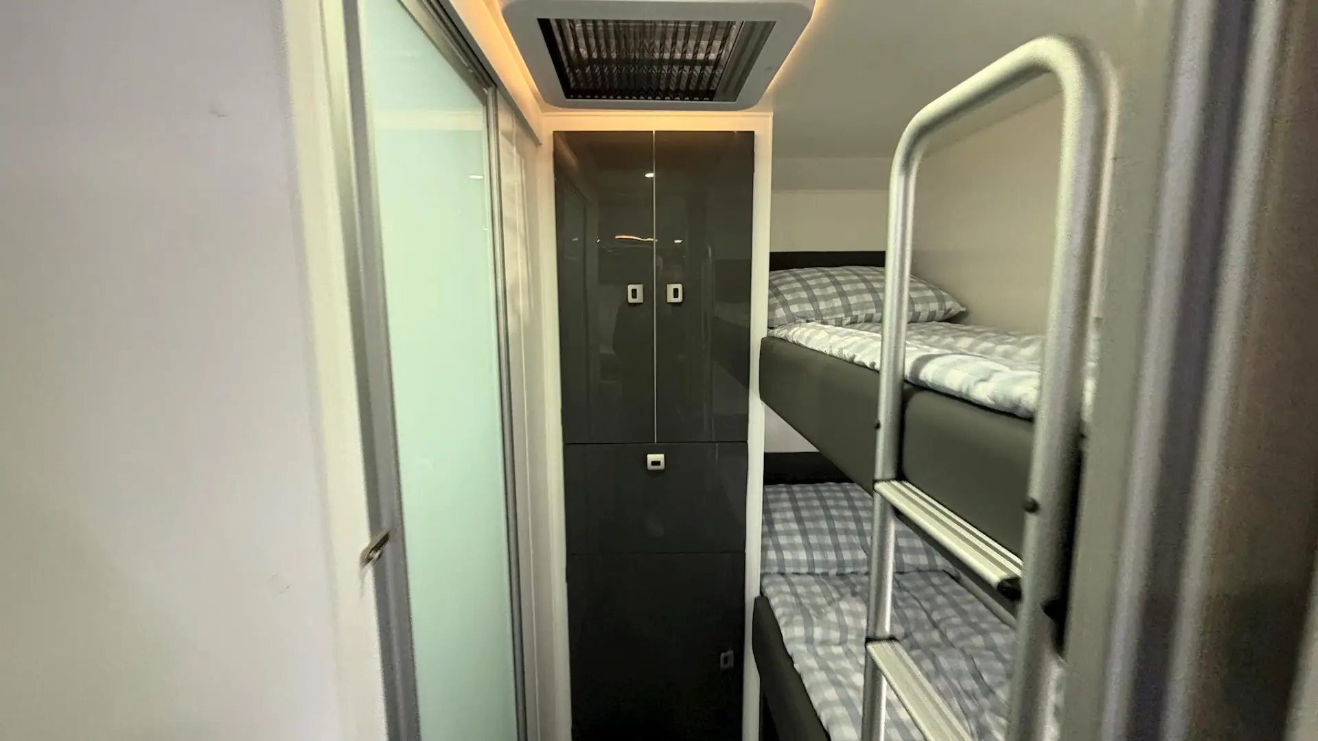 USED 2024 DESIGN RV FORERUNNER