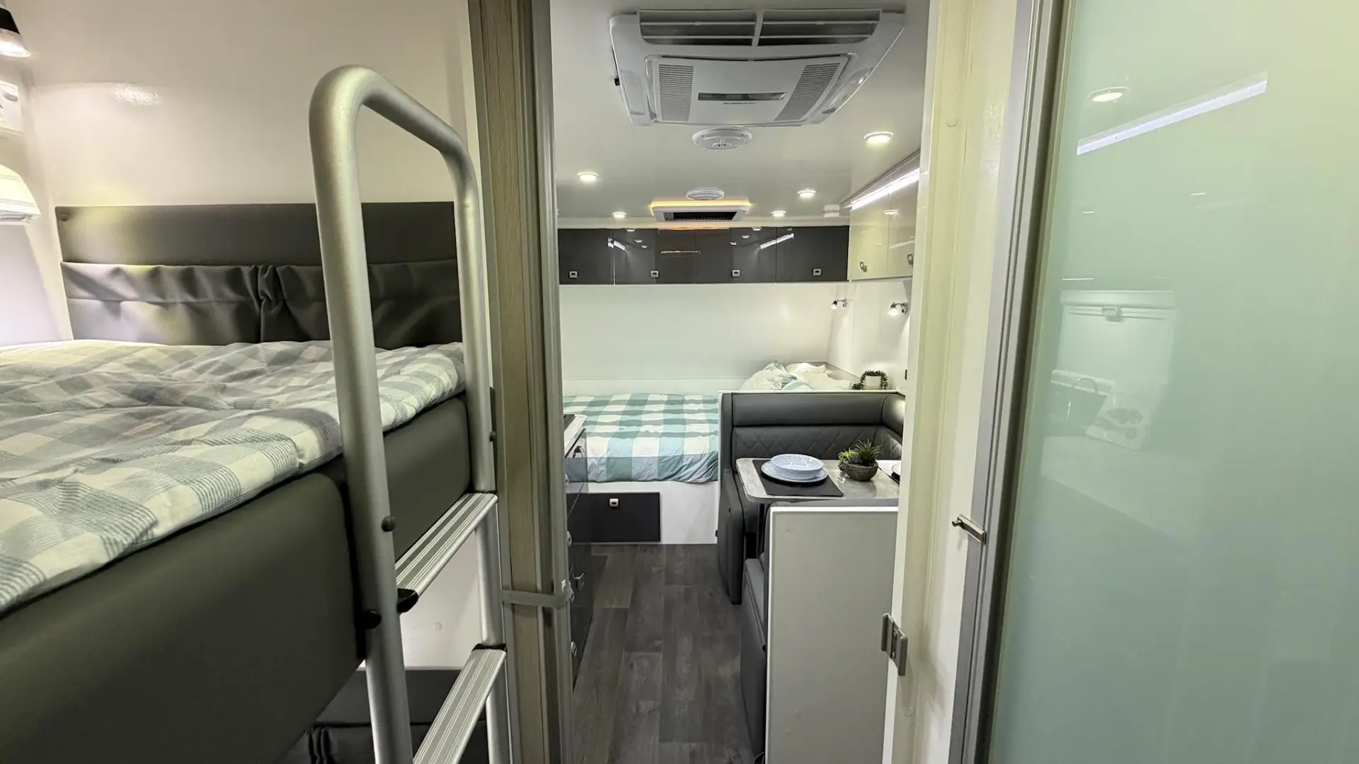 USED 2024 DESIGN RV FORERUNNER